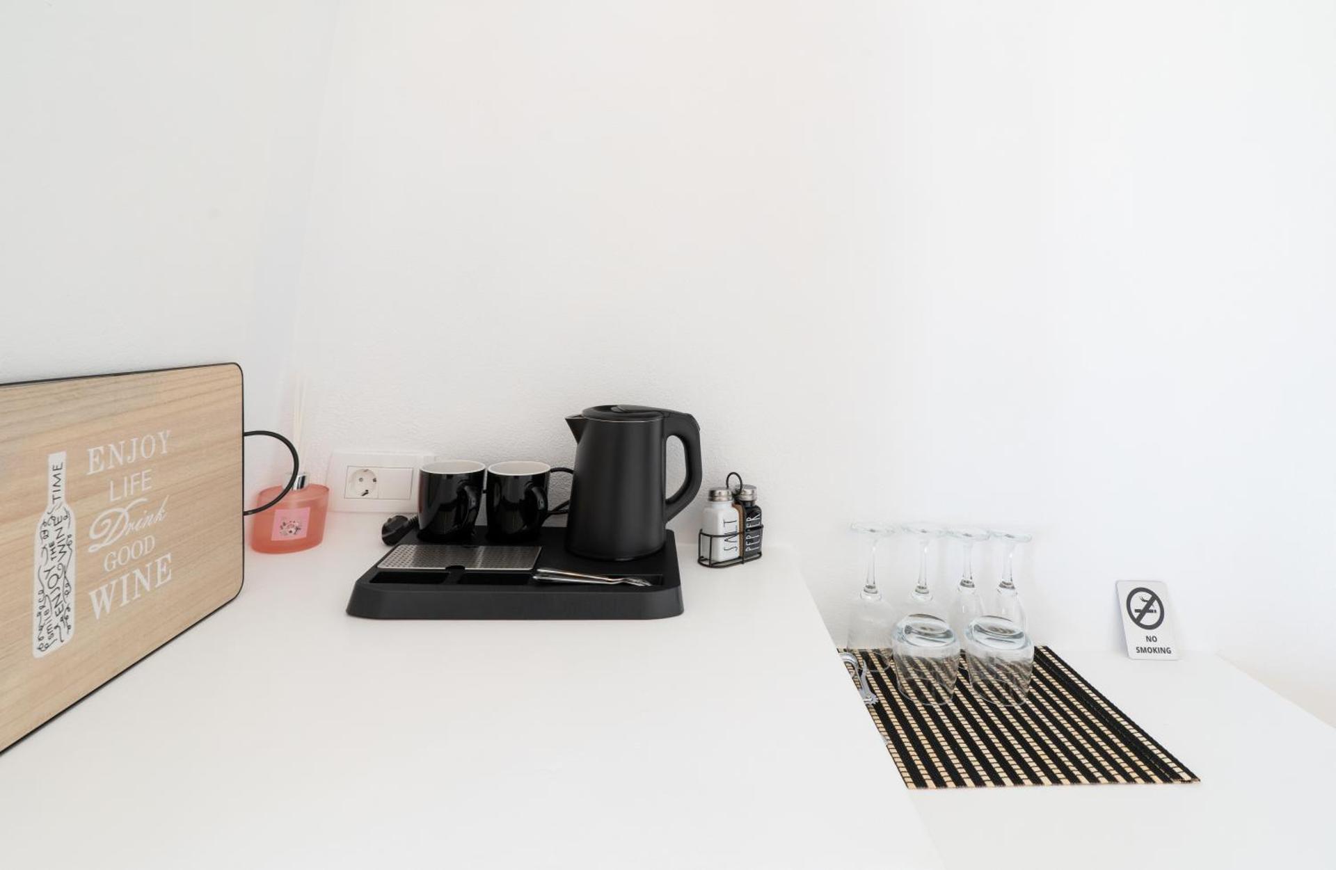 Coffee/tea facilities