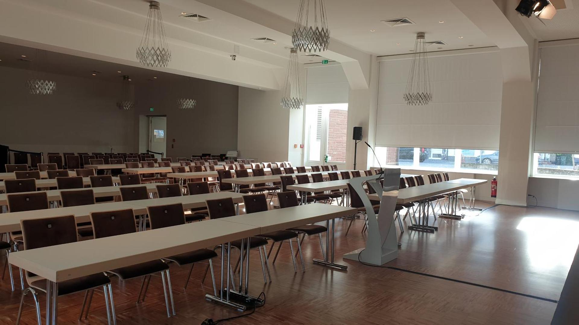 Meeting/conference room