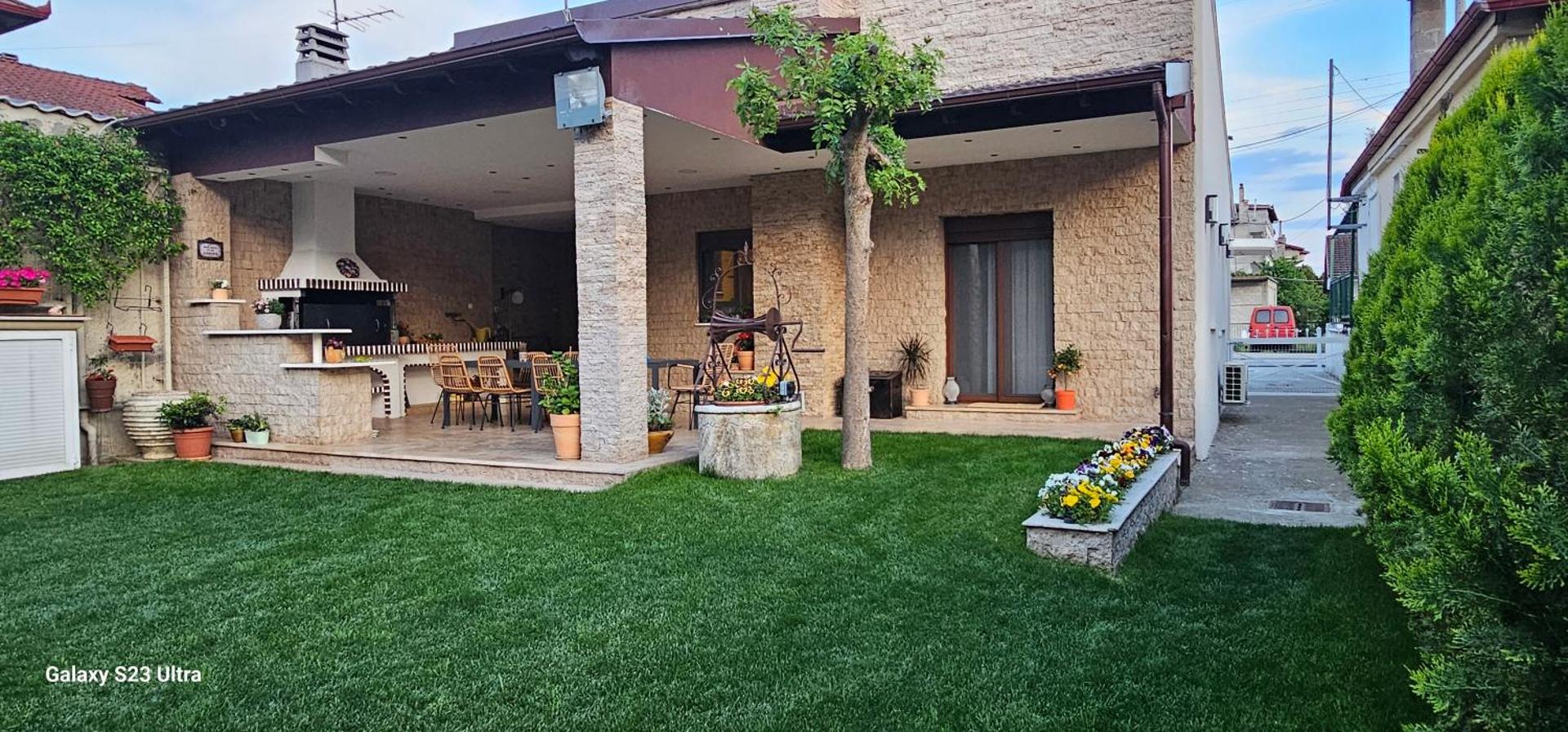 Garden's House Pozar in Aridaia