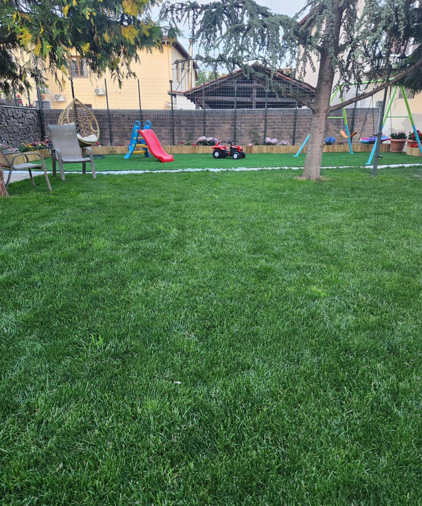 Garden's House Pozar in Aridaia