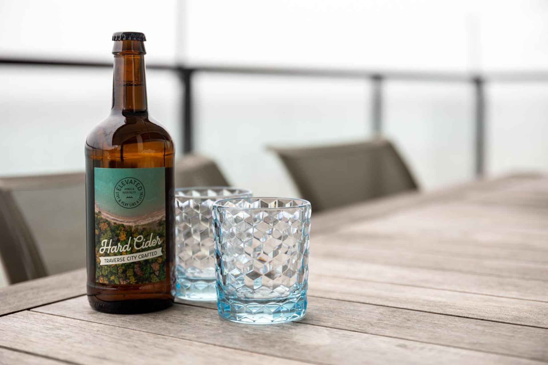 FORE! Tee Time Retreat @ GT Resort