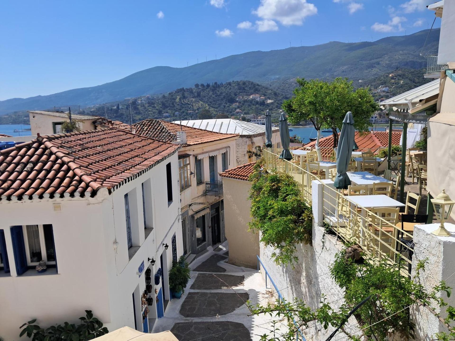 La casa Historical center of Poros