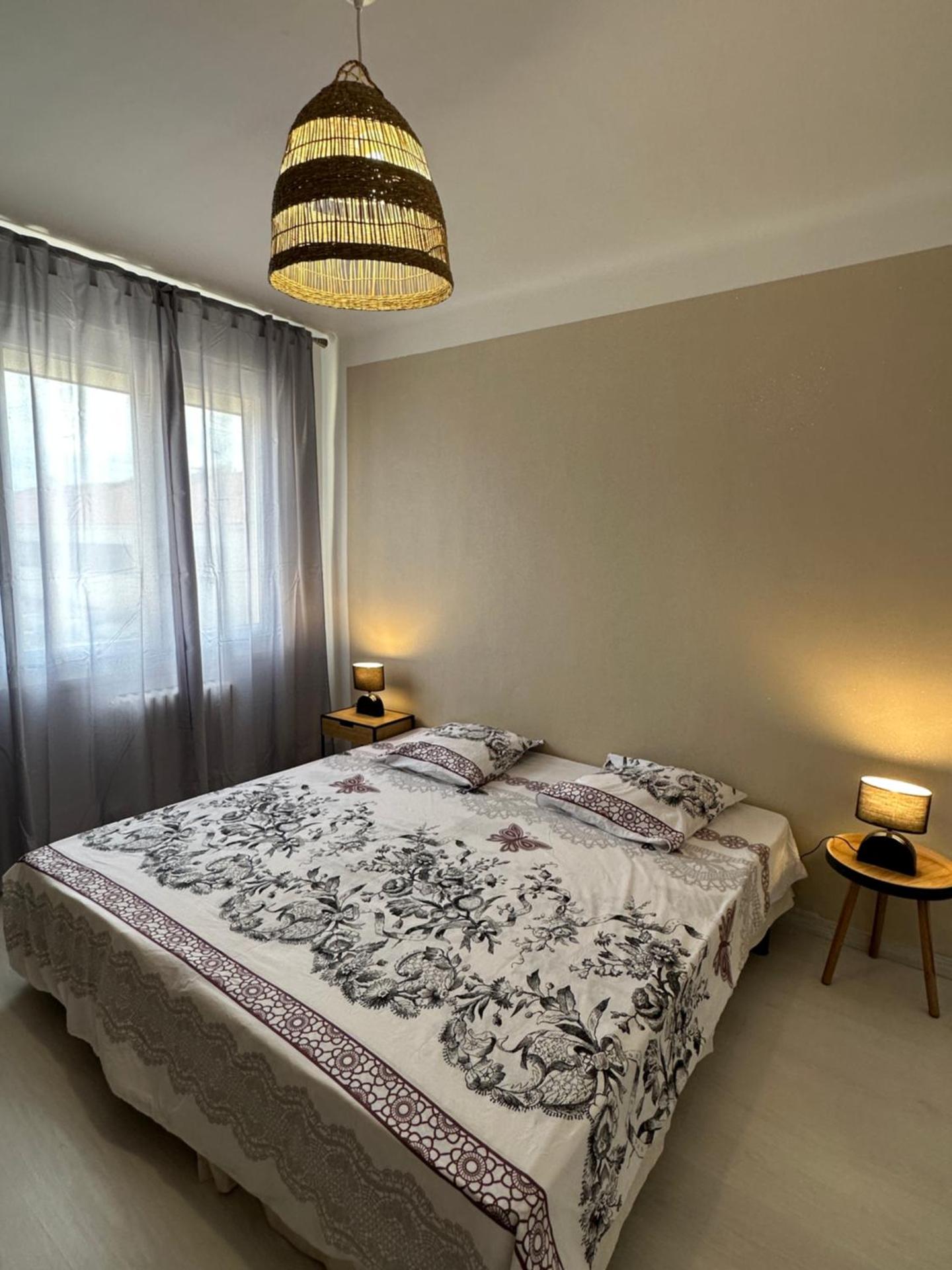 Appartement Lumineux avec Balcon