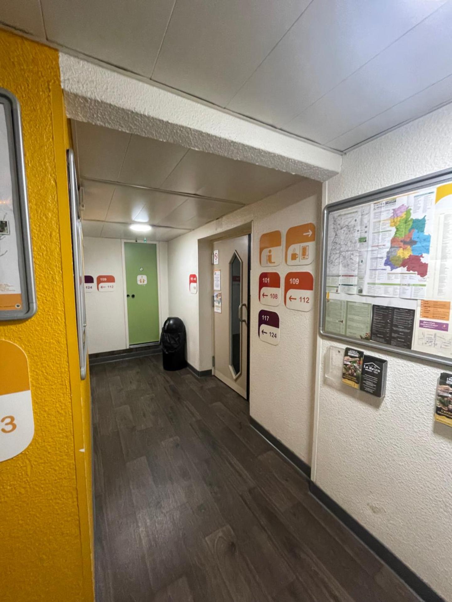 Unisotel Bollène A7 Ex-Hotel F1