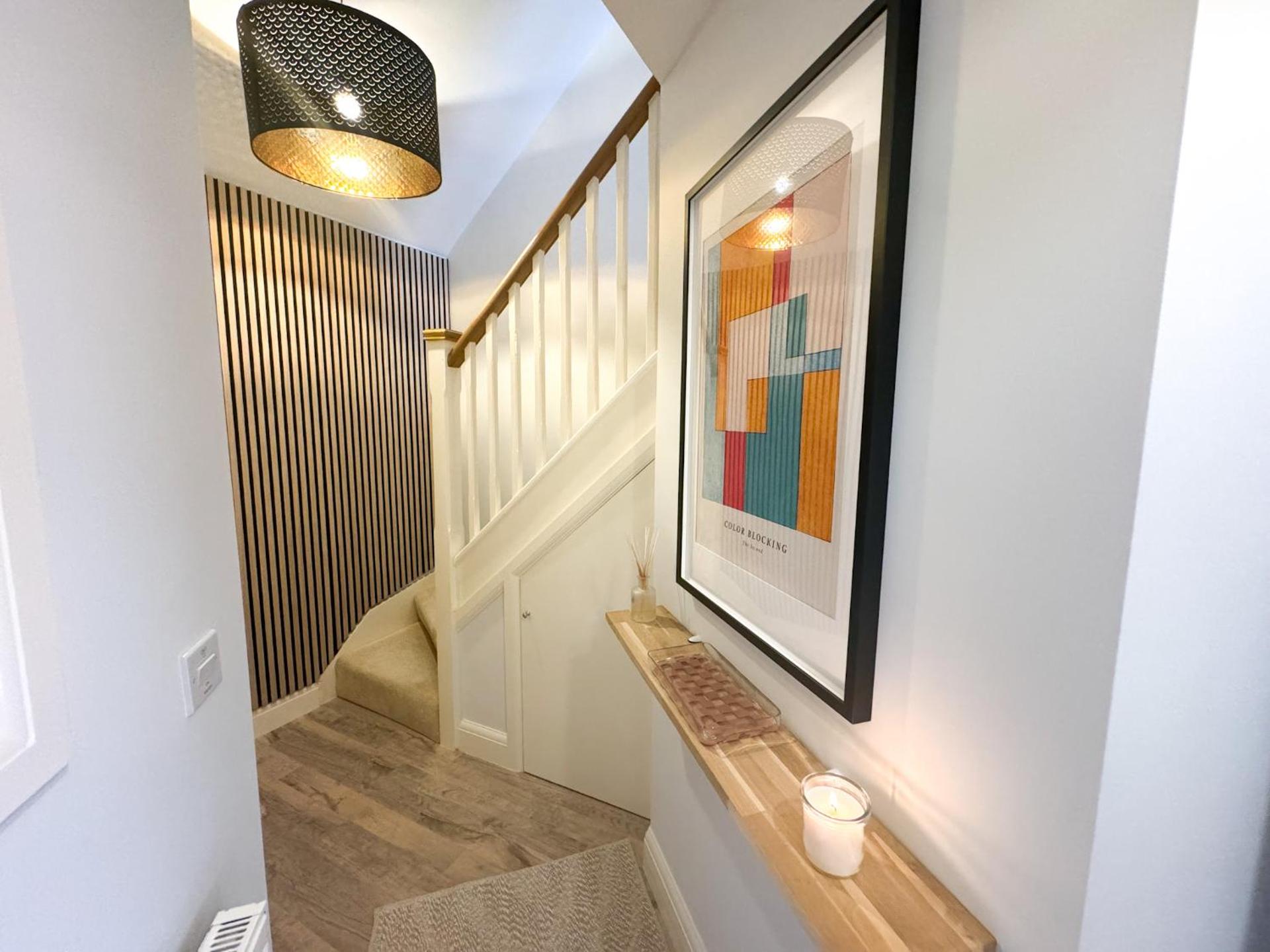 Stylish apartment 1 min to town centre and harbour