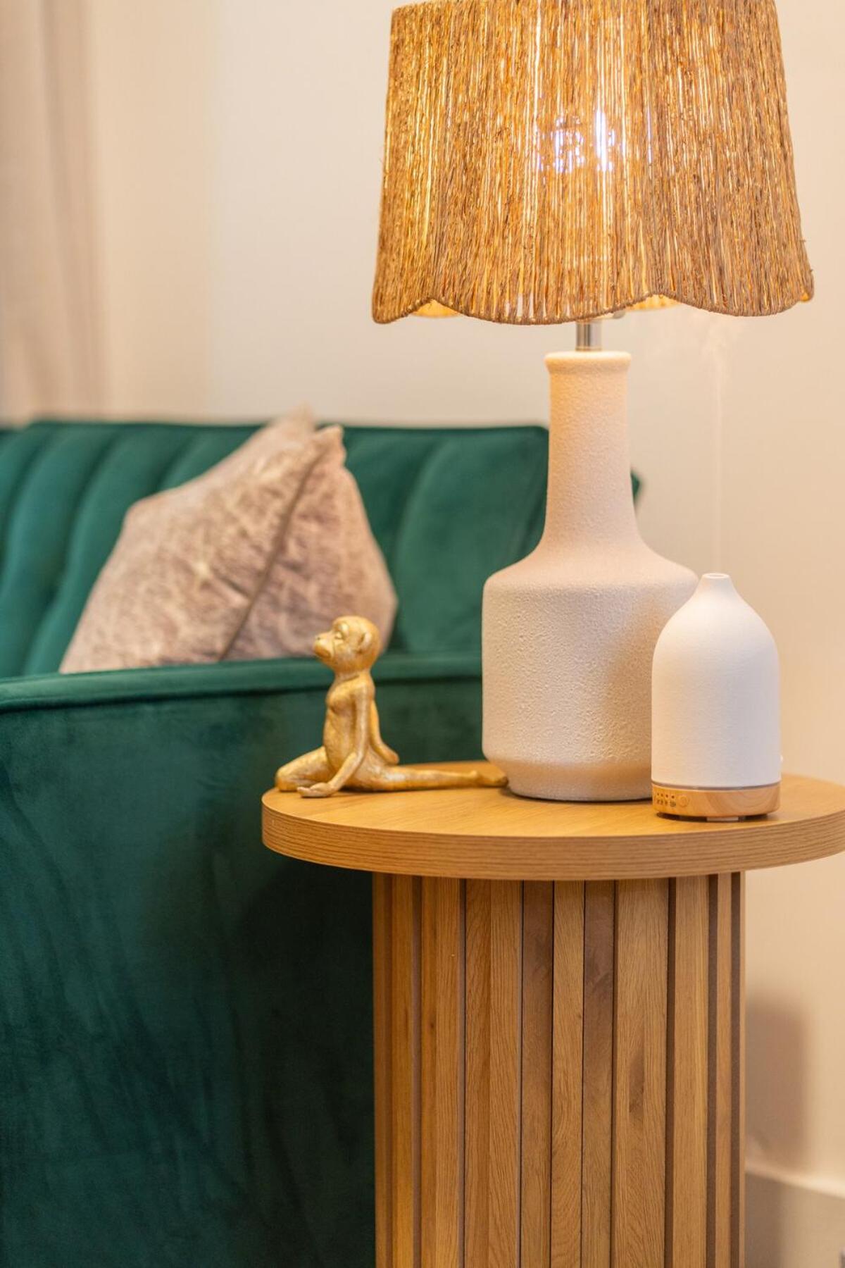 Moderno 1BR - Parking - 15 min NYC