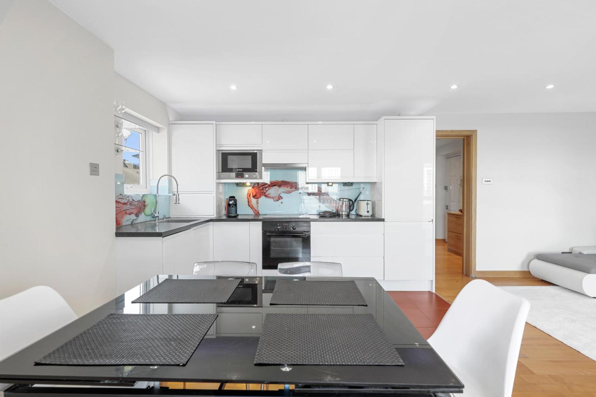 Lovely 2 Bedroom Apartment 5 Min Walk from ExCel