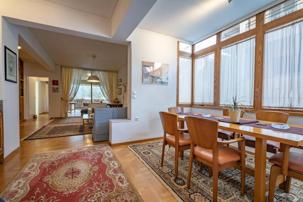 3BRM Flat in Chalandri - Near Metro by ΜΡS