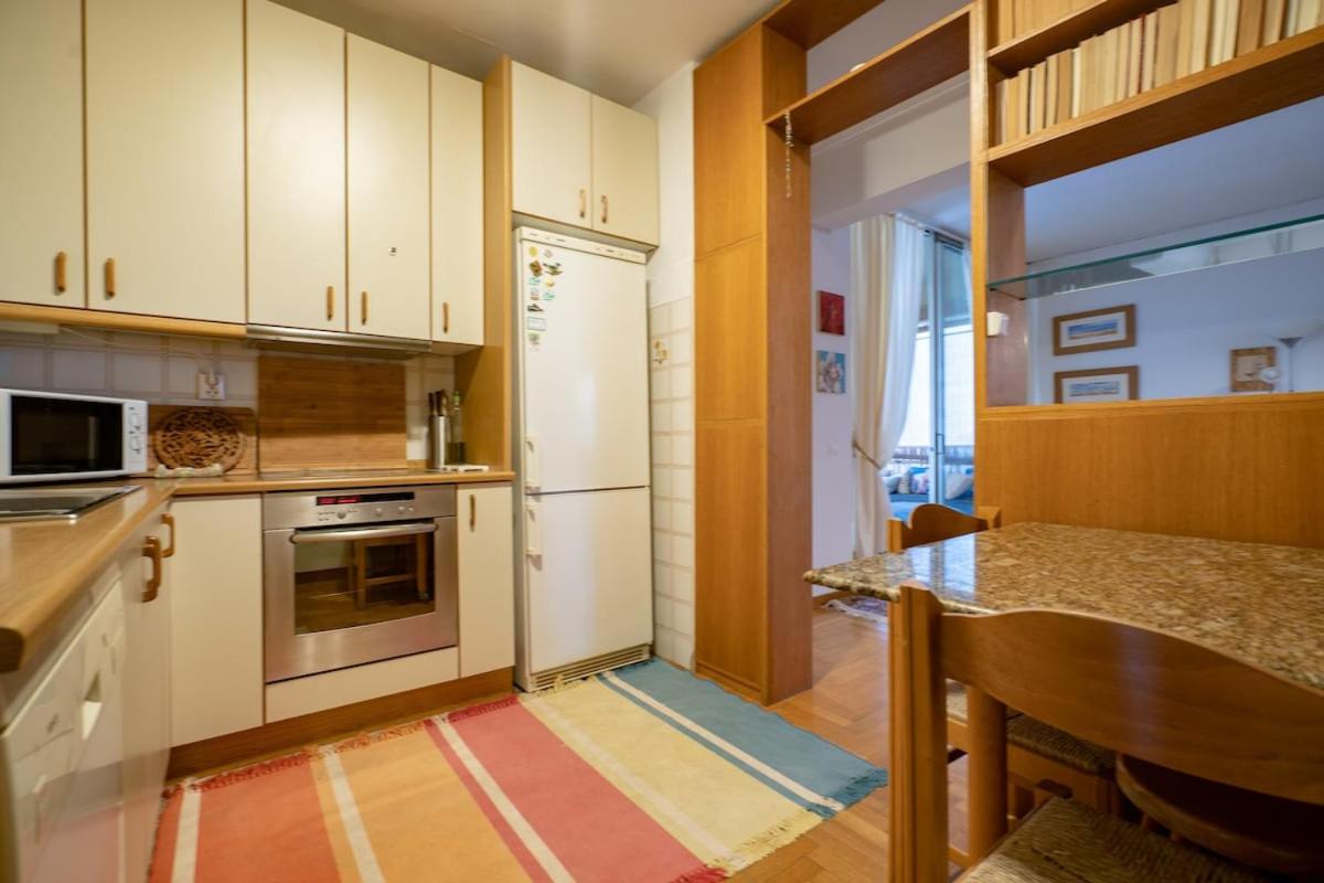 3BRM Flat in Chalandri - Near Metro by ΜΡS