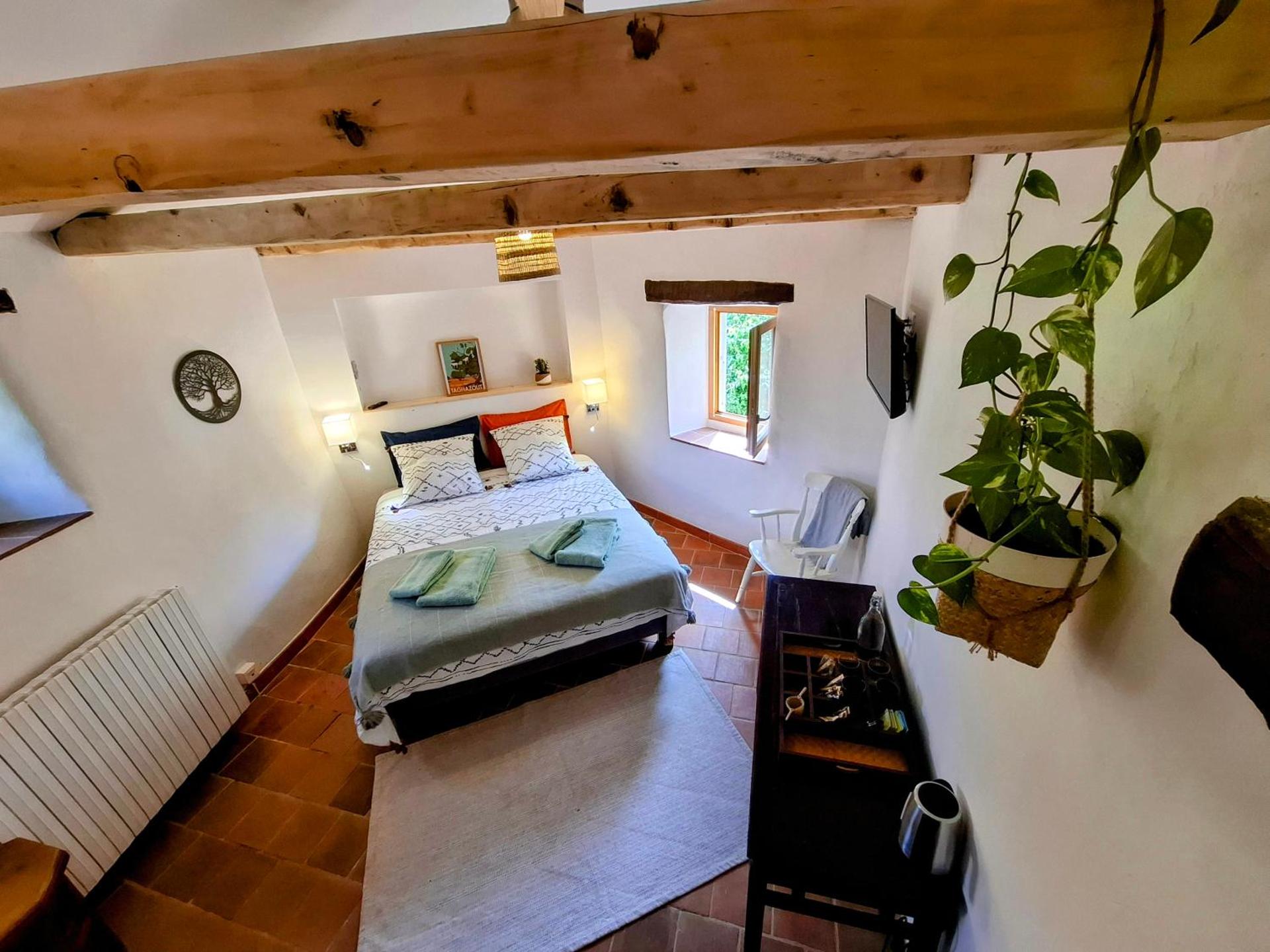 Mas de Boissière - Chambres d'hôtes avec piscine et jacuzzi