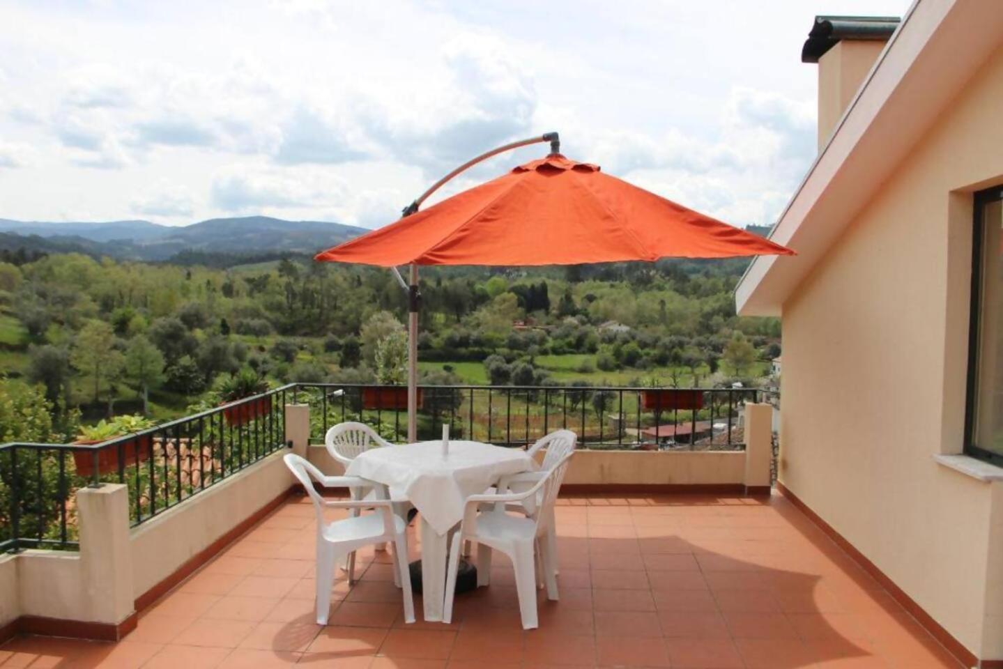 Retiro na Natureza - Casa com piscina