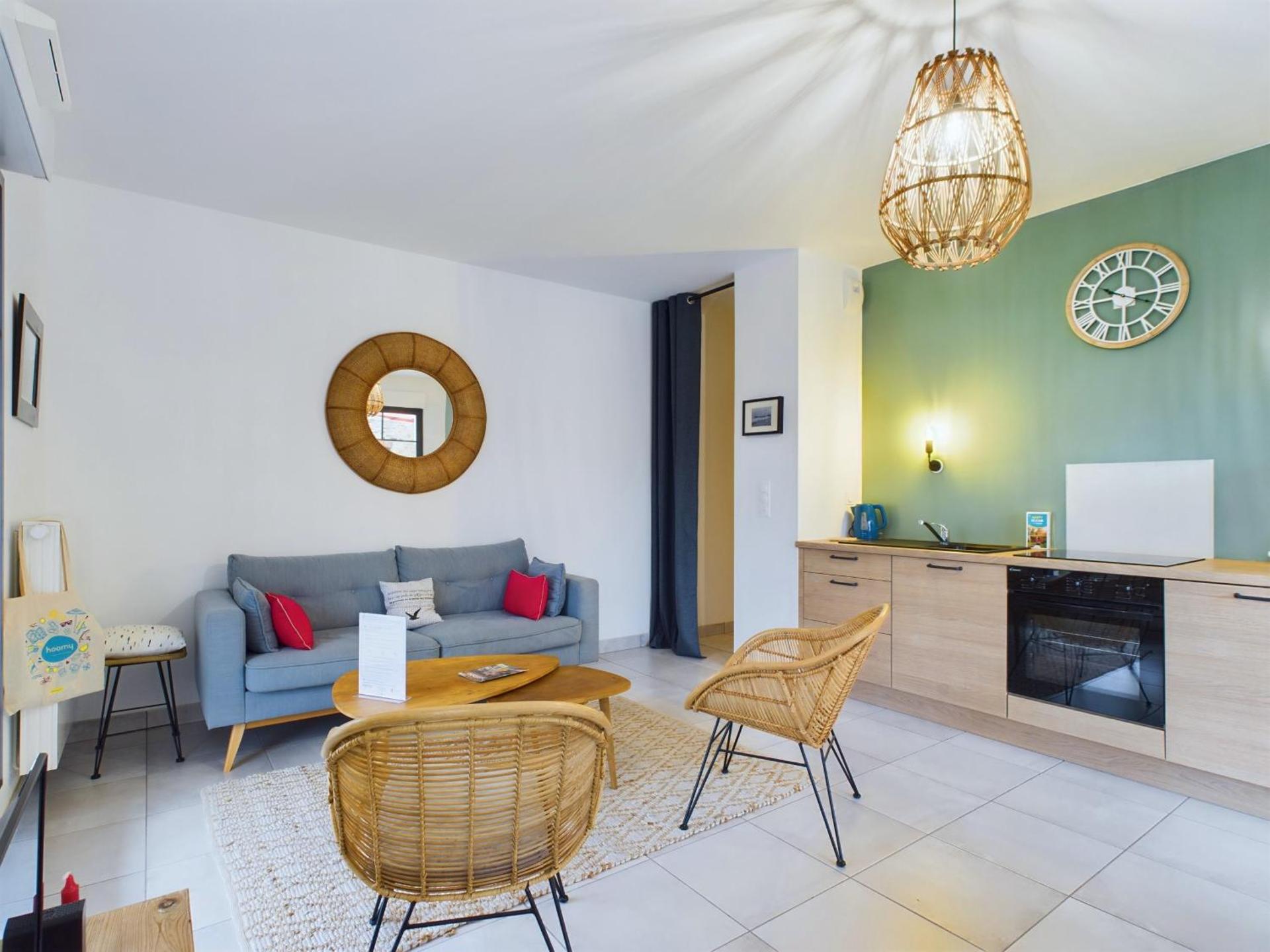 Communal lounge/ TV room