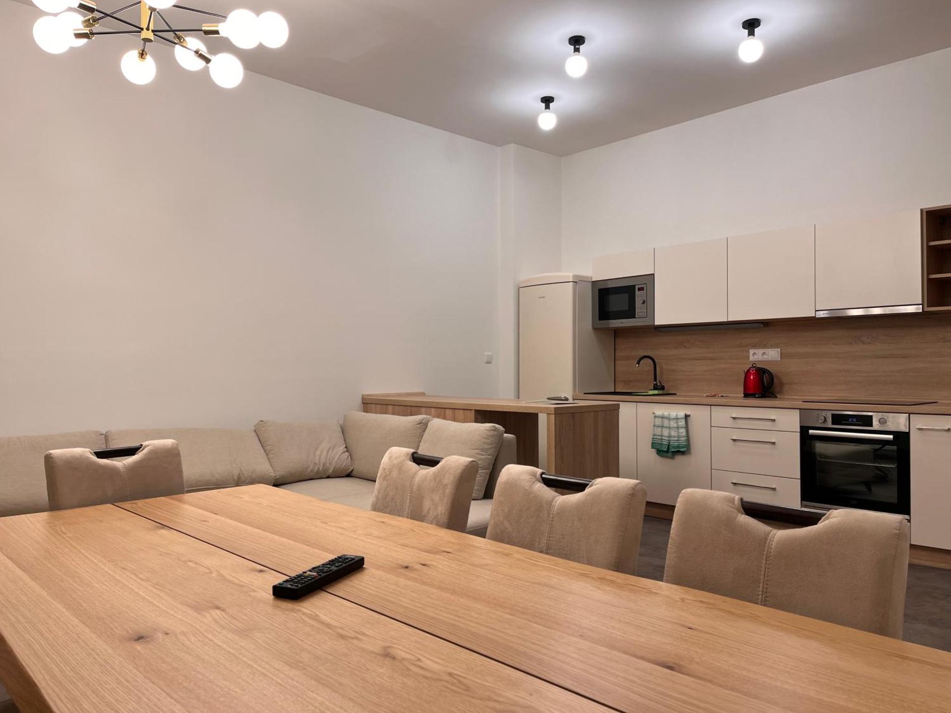 Pearl Bee Deluxe Suites