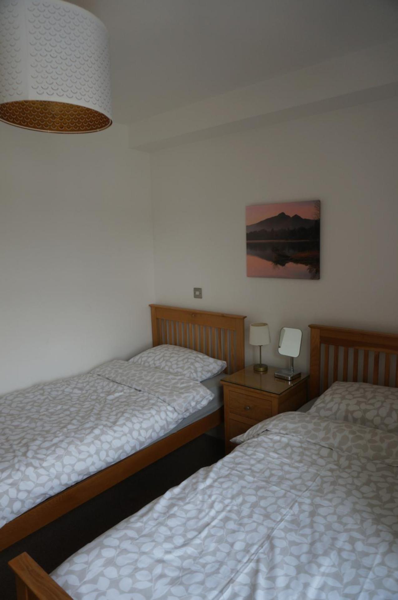 Chaucer View, Chaucer House Apts