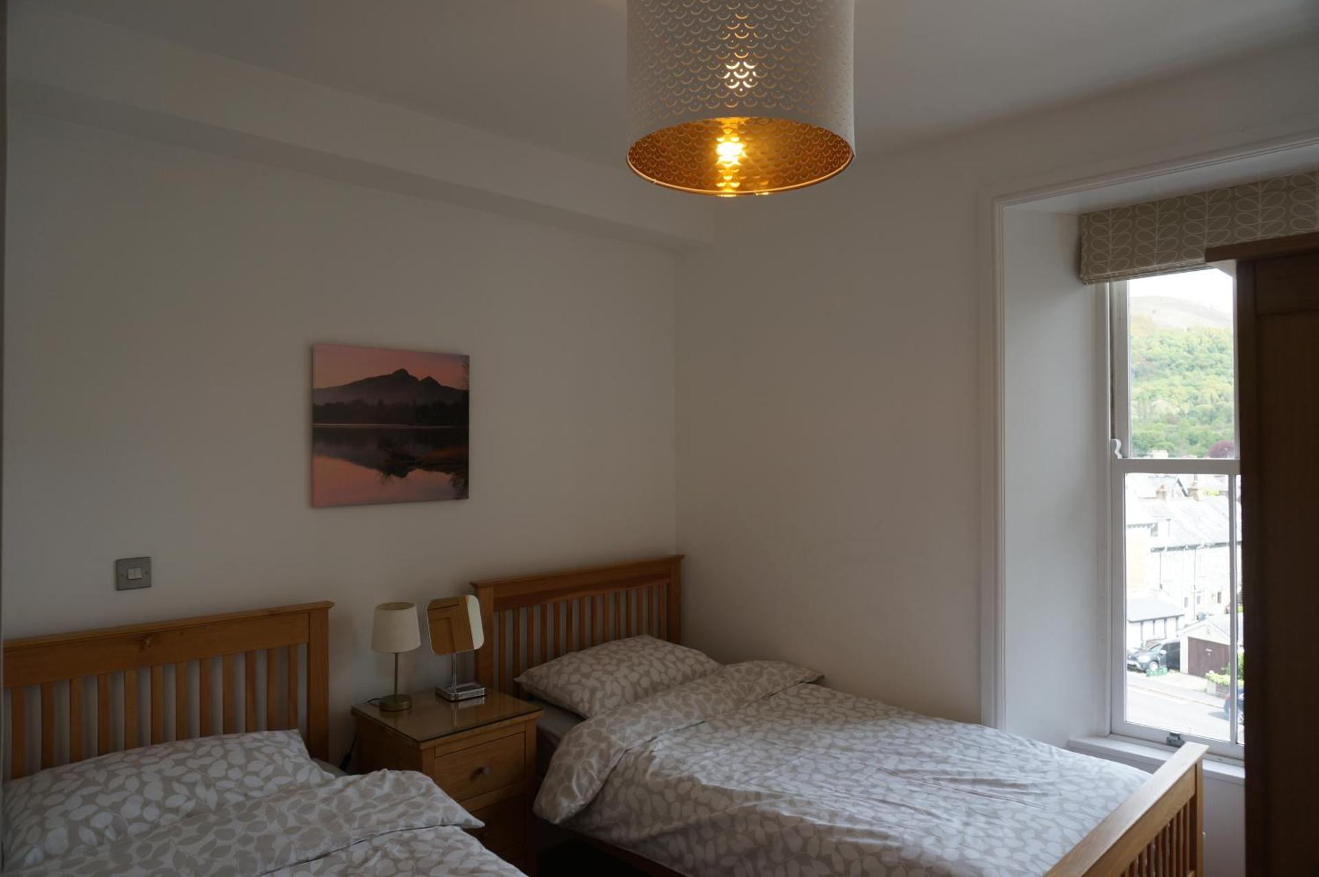 Chaucer View, Chaucer House Apts