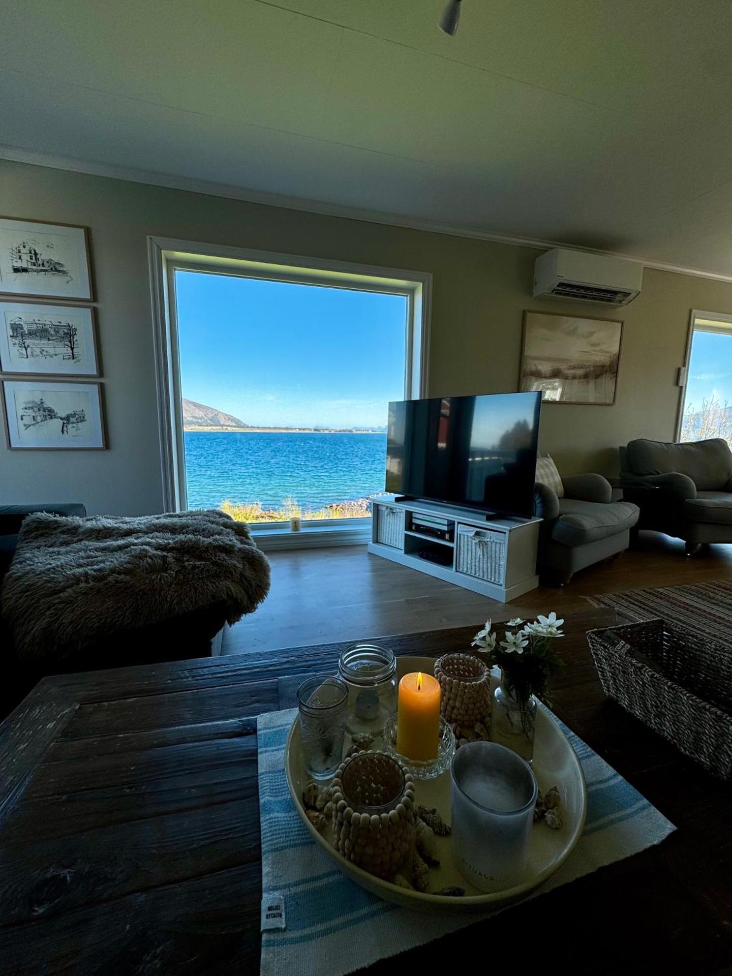 Sjønært feriehus, båt tilgjengelig for leie