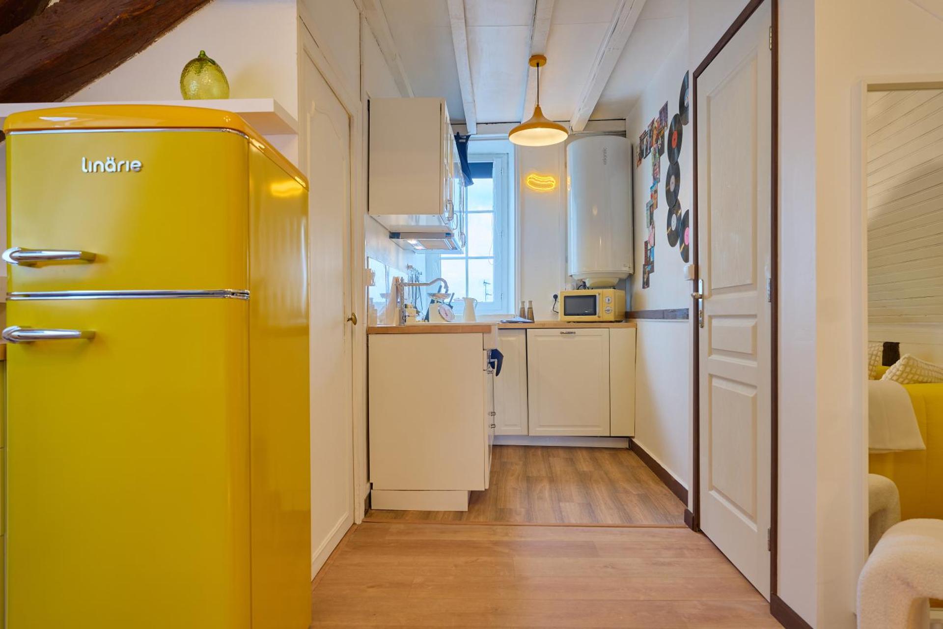 Kitchen or kitchenette