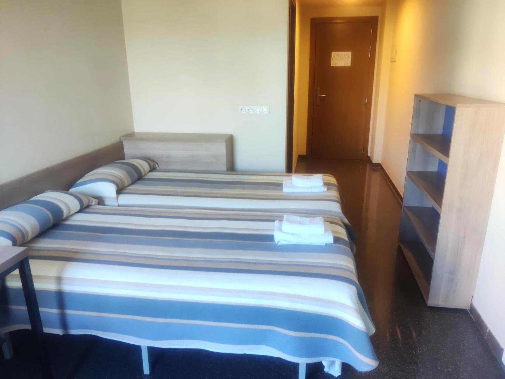 Residencia Universitaria Resa Hernan Cortes