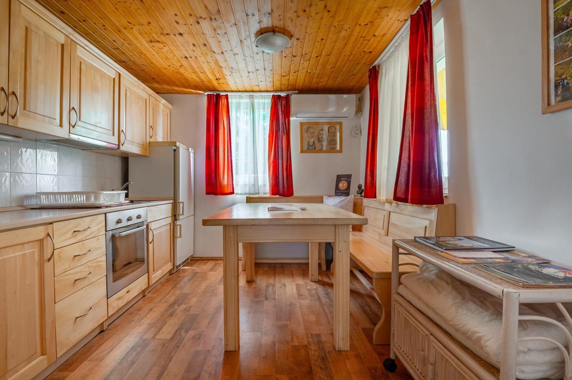 Förhénc Wine House & Guesthouses I-II-III