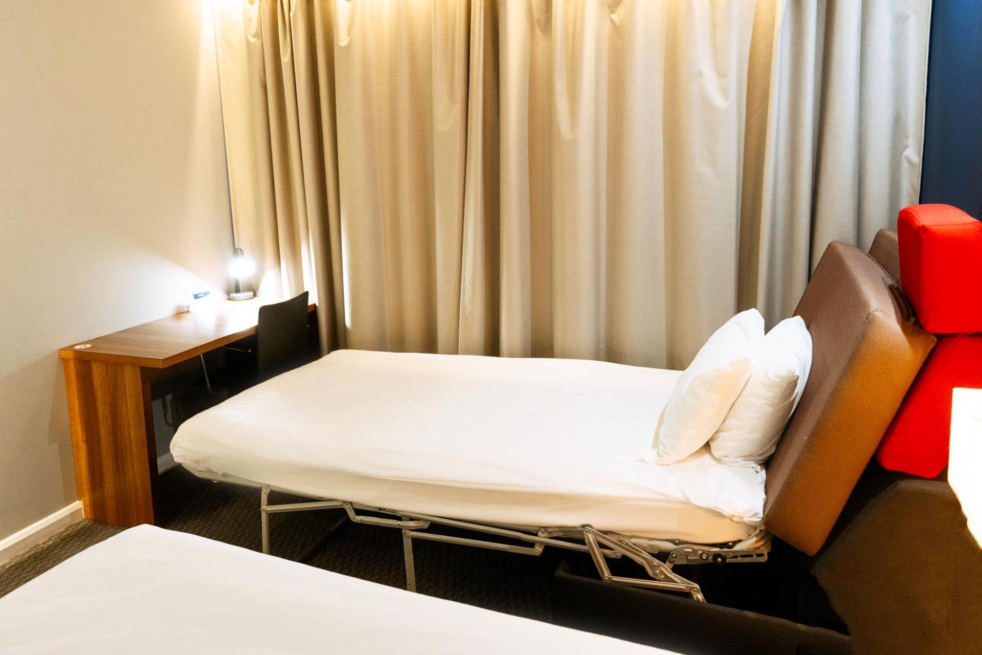 Holiday Inn Express Harlow by IHG