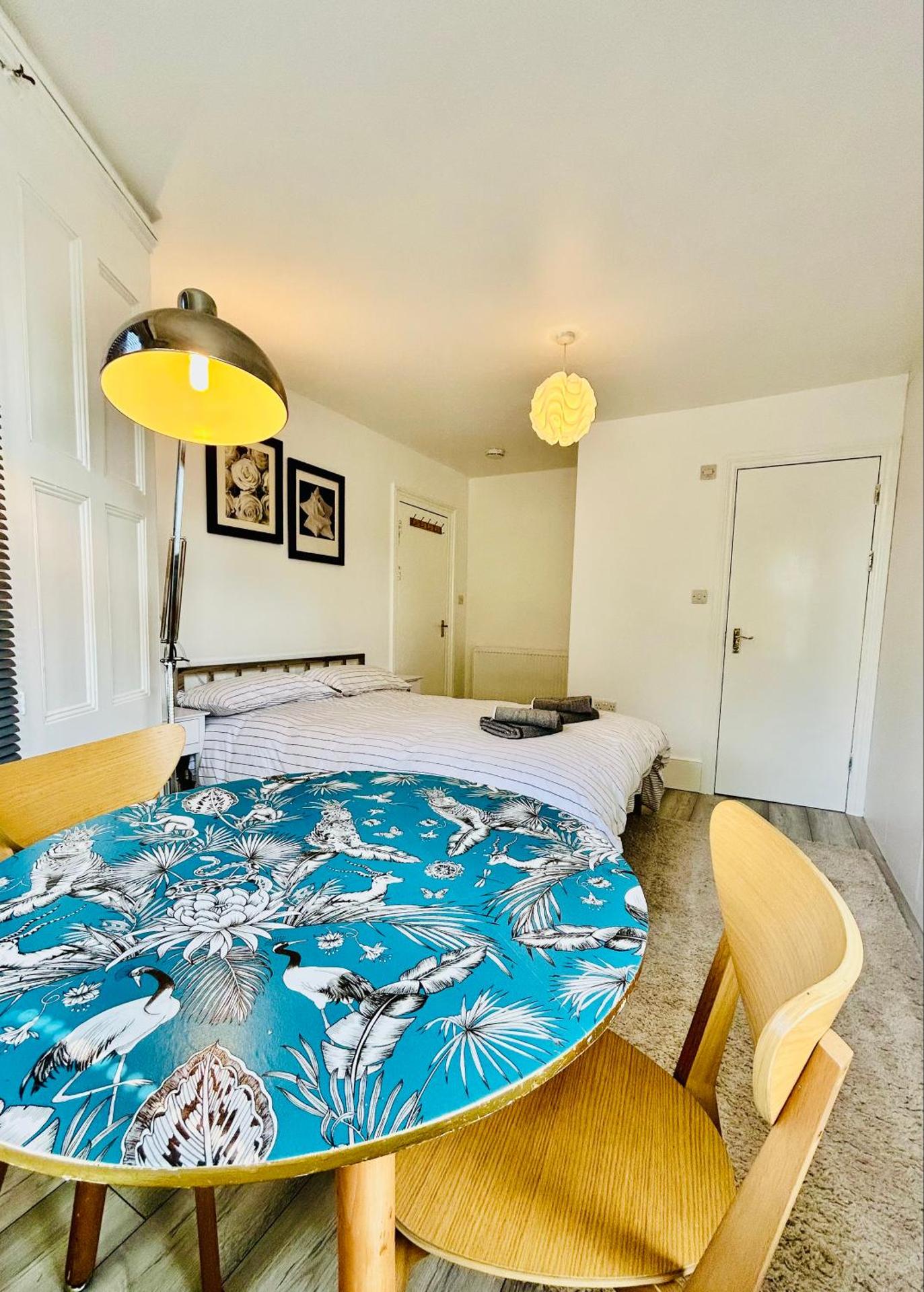 Victorian Stylish Dalston Studio