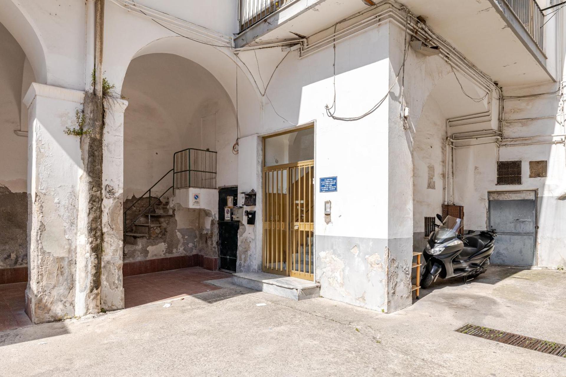 Vintage Coast Pompei and Amalfi Charme