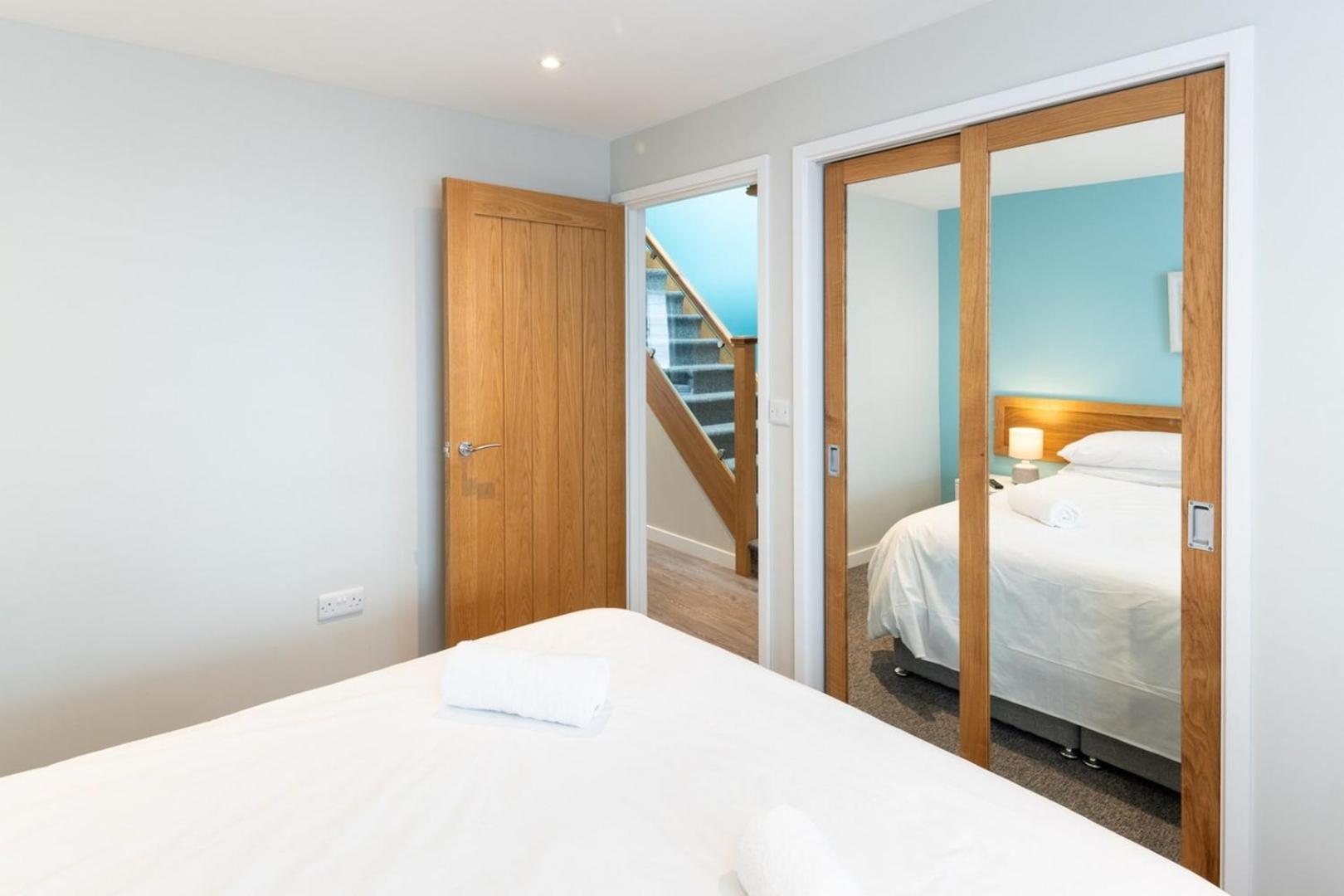 Seaside 3BD Retreat with Balcony & Stunning Views