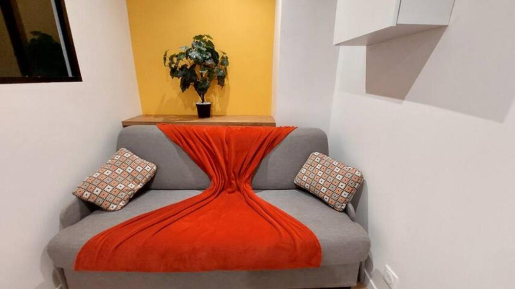 Beau F3 Proche Paris & Orly, 6 pers - Parking - Metro 14 & RER C