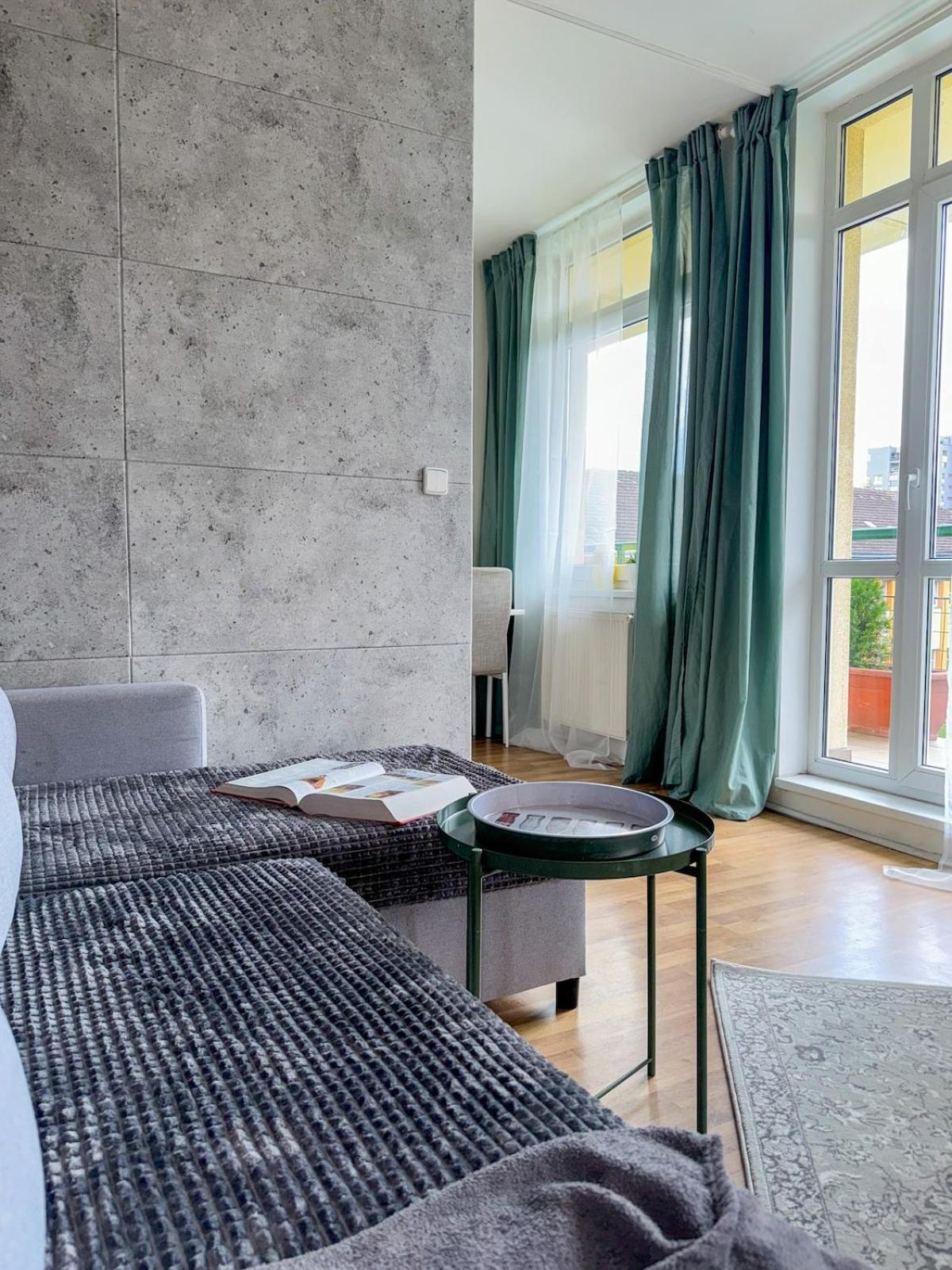 Sunny Flat with Terrace & Park View Near City Centre