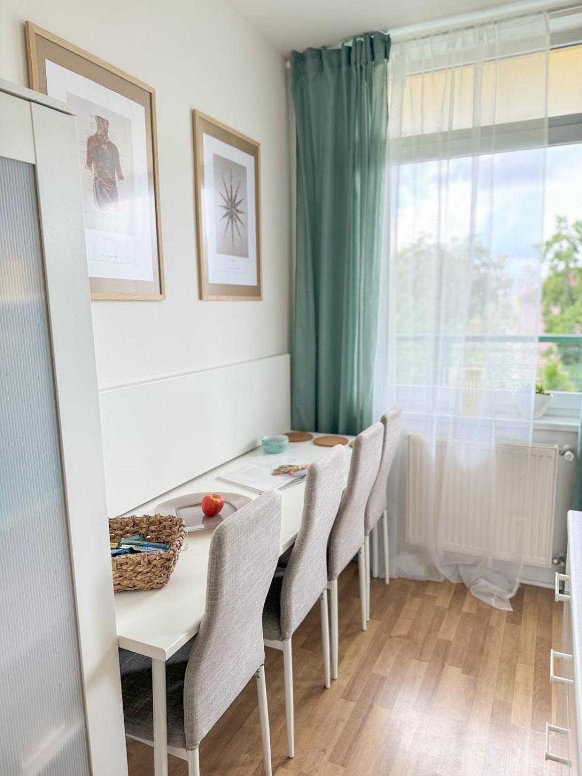 Sunny Flat with Terrace & Park View Near City Centre