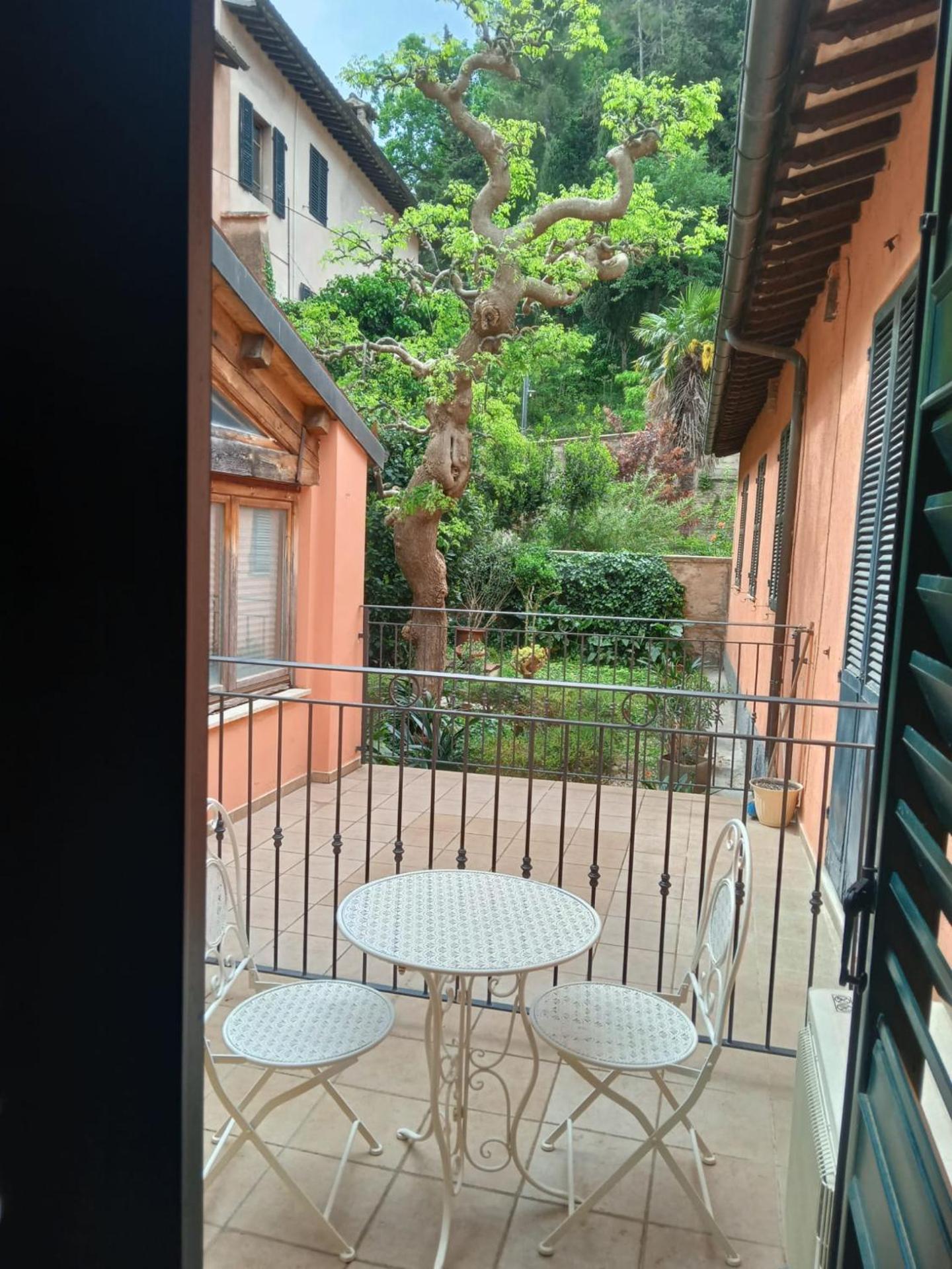 Inner courtyard view