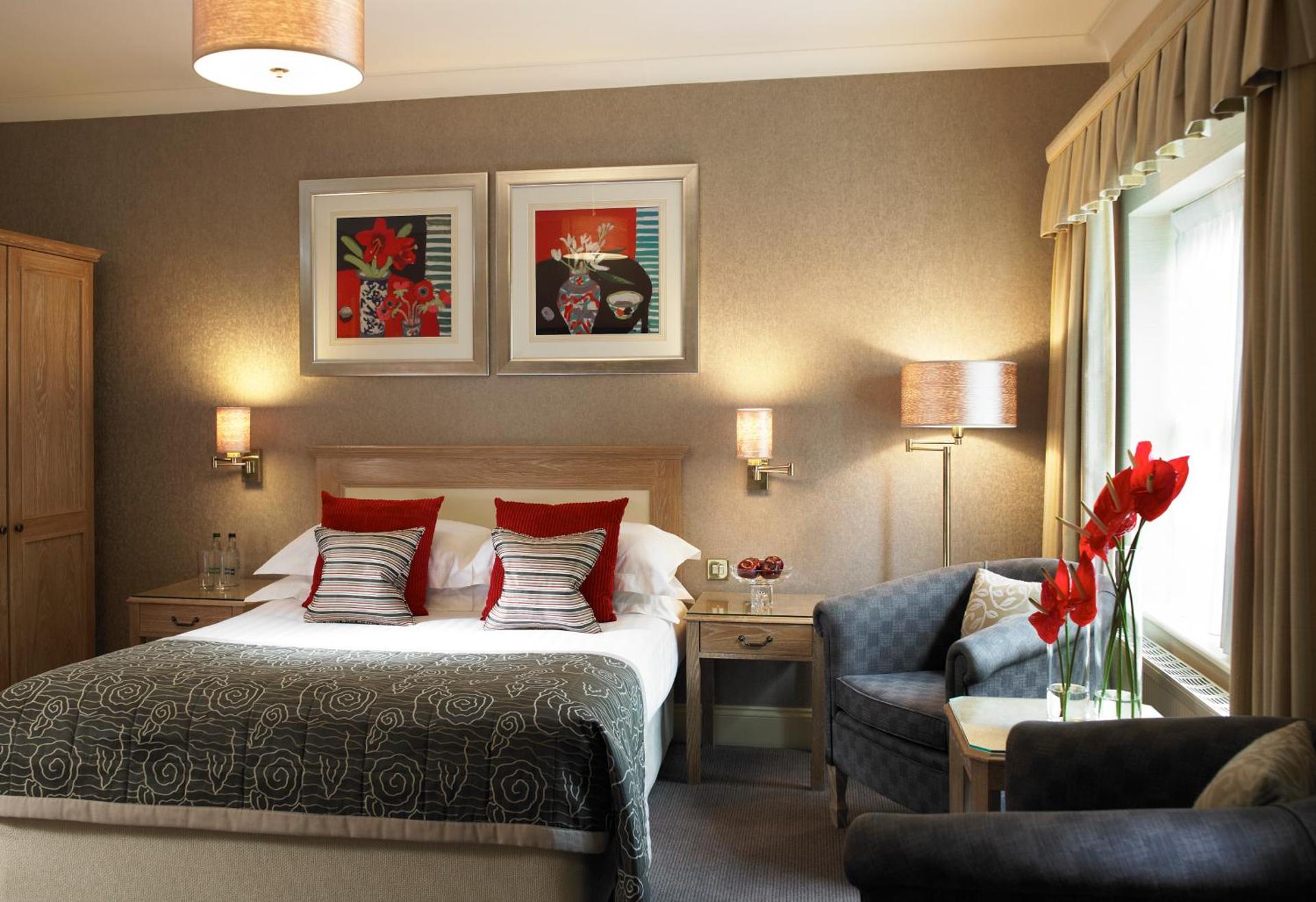 Photo of the whole room