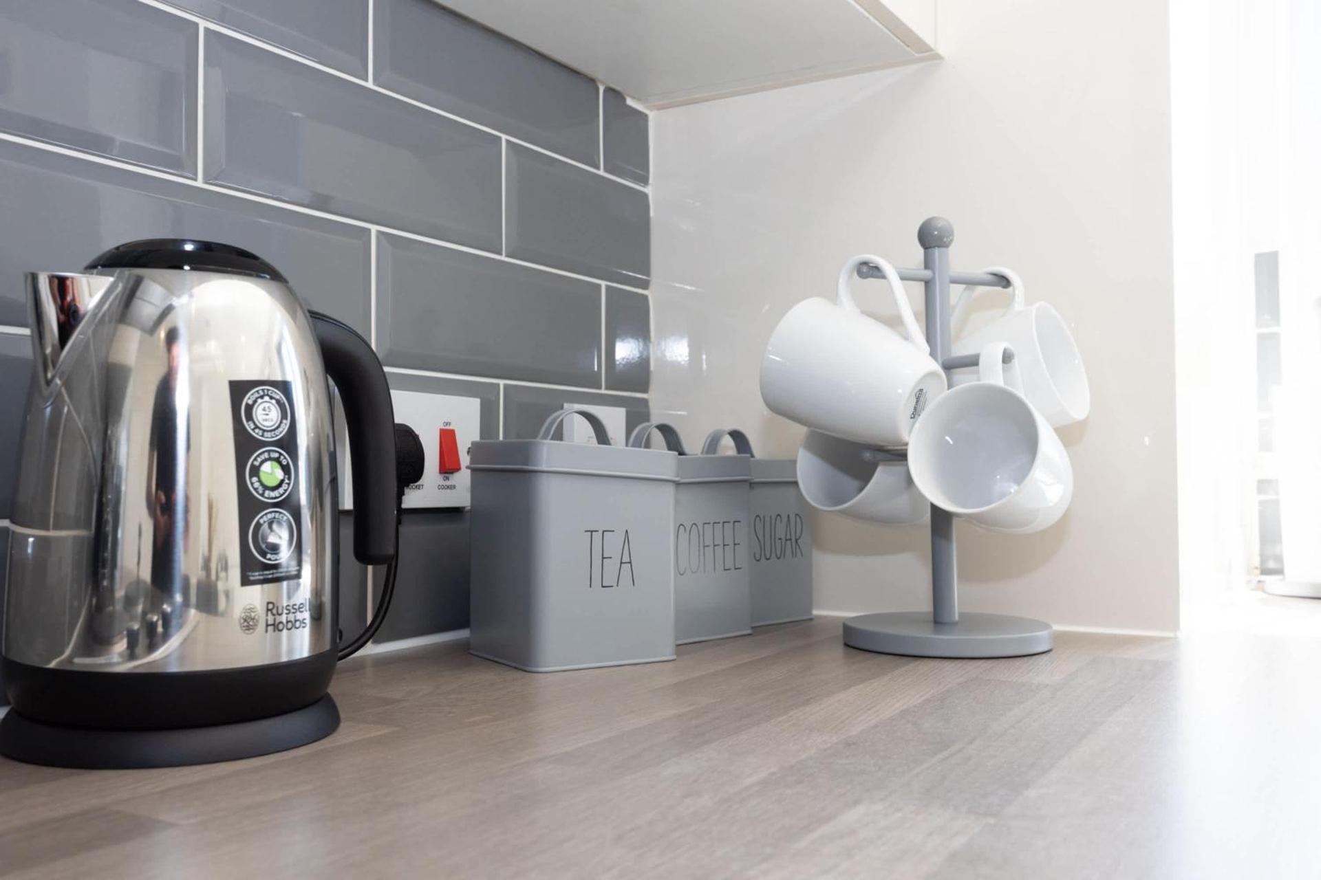 Contemporary 3 Bedroom Home with Garden & Parking