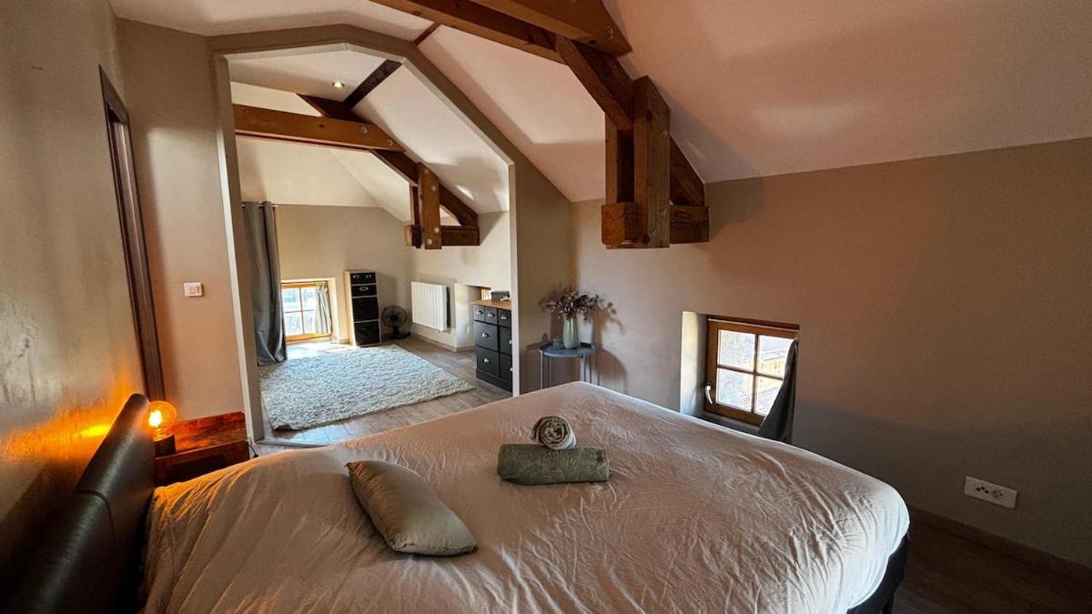 Le Médiéval dernier étage dans le centre historique