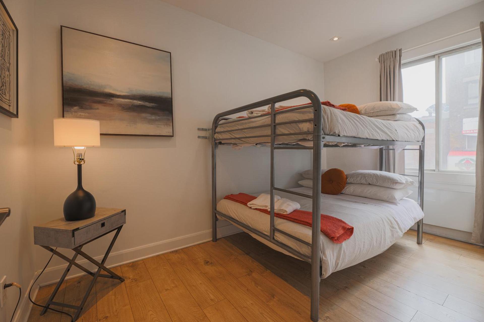 Saint Laurent St Hotel