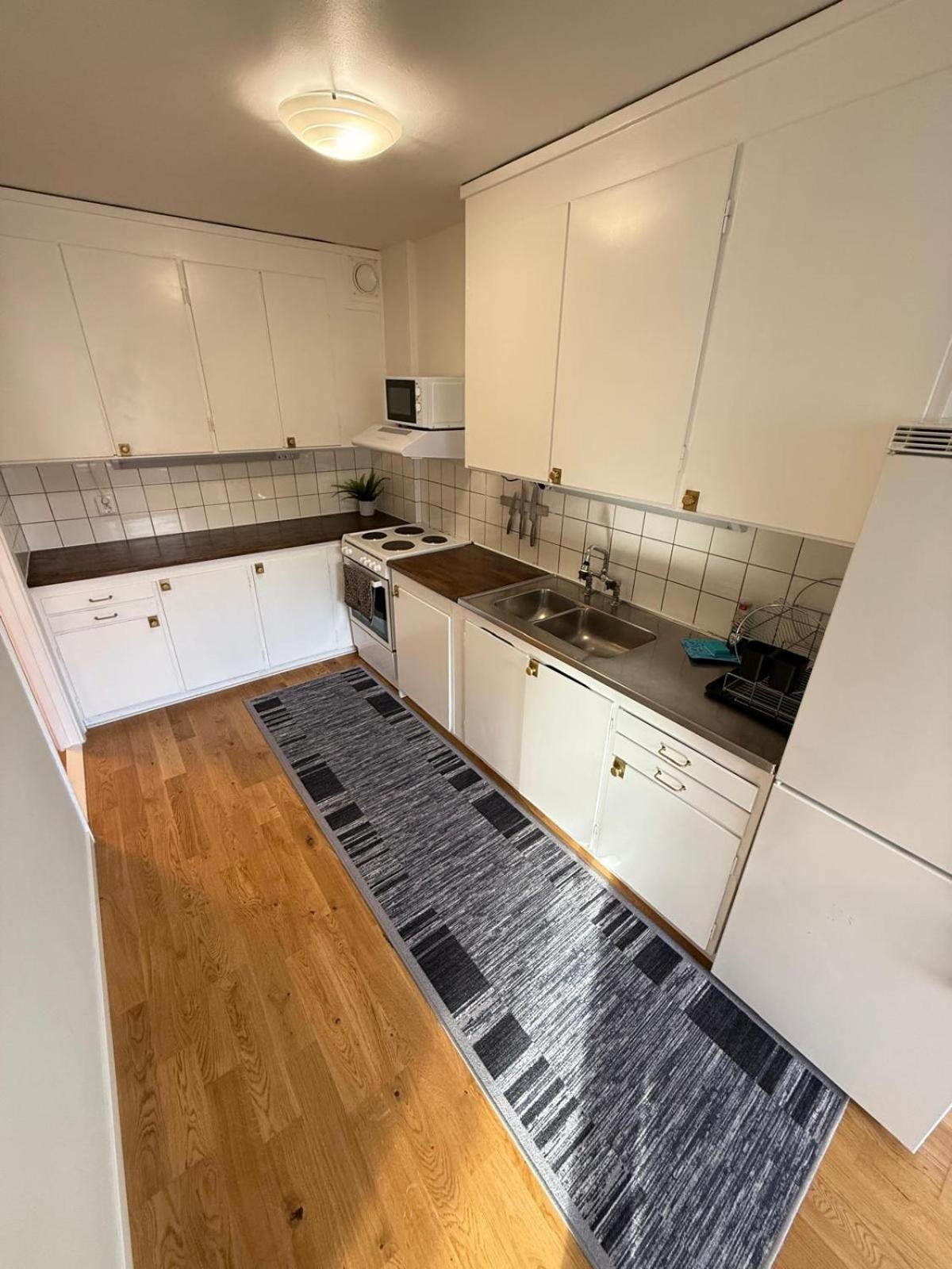 Spacious apartment near the subway