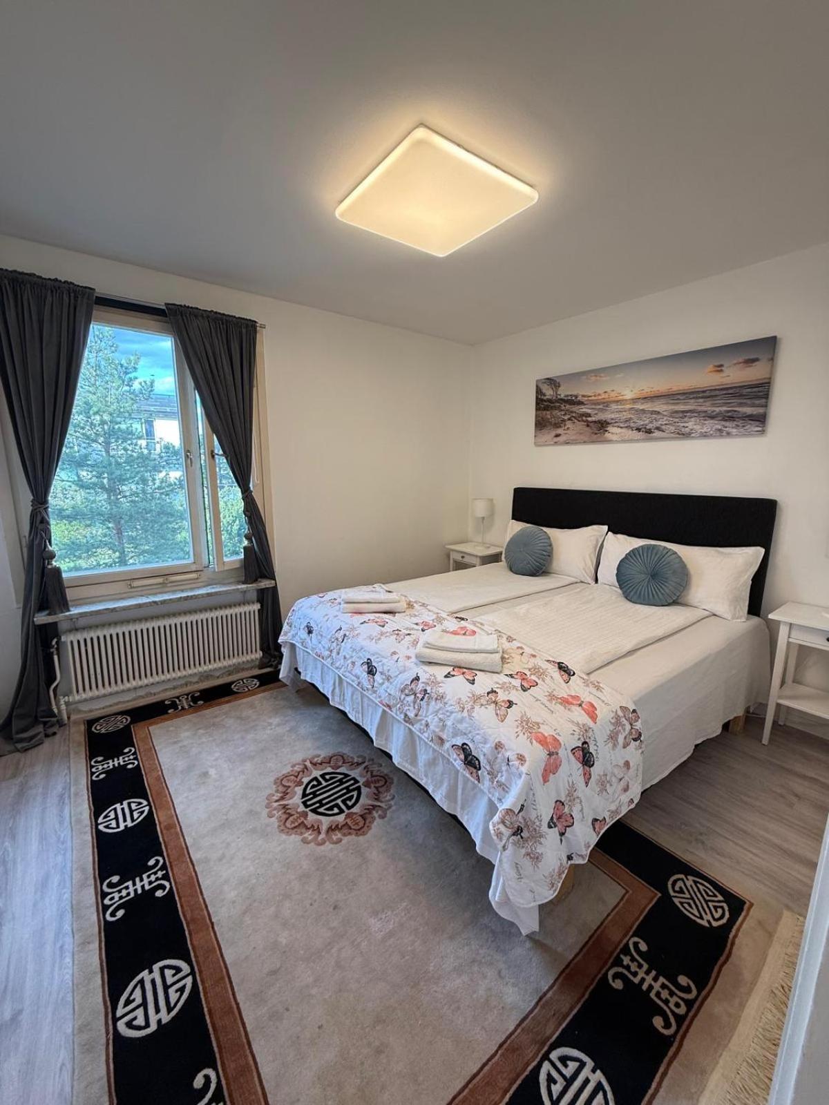 Spacious apartment near the subway