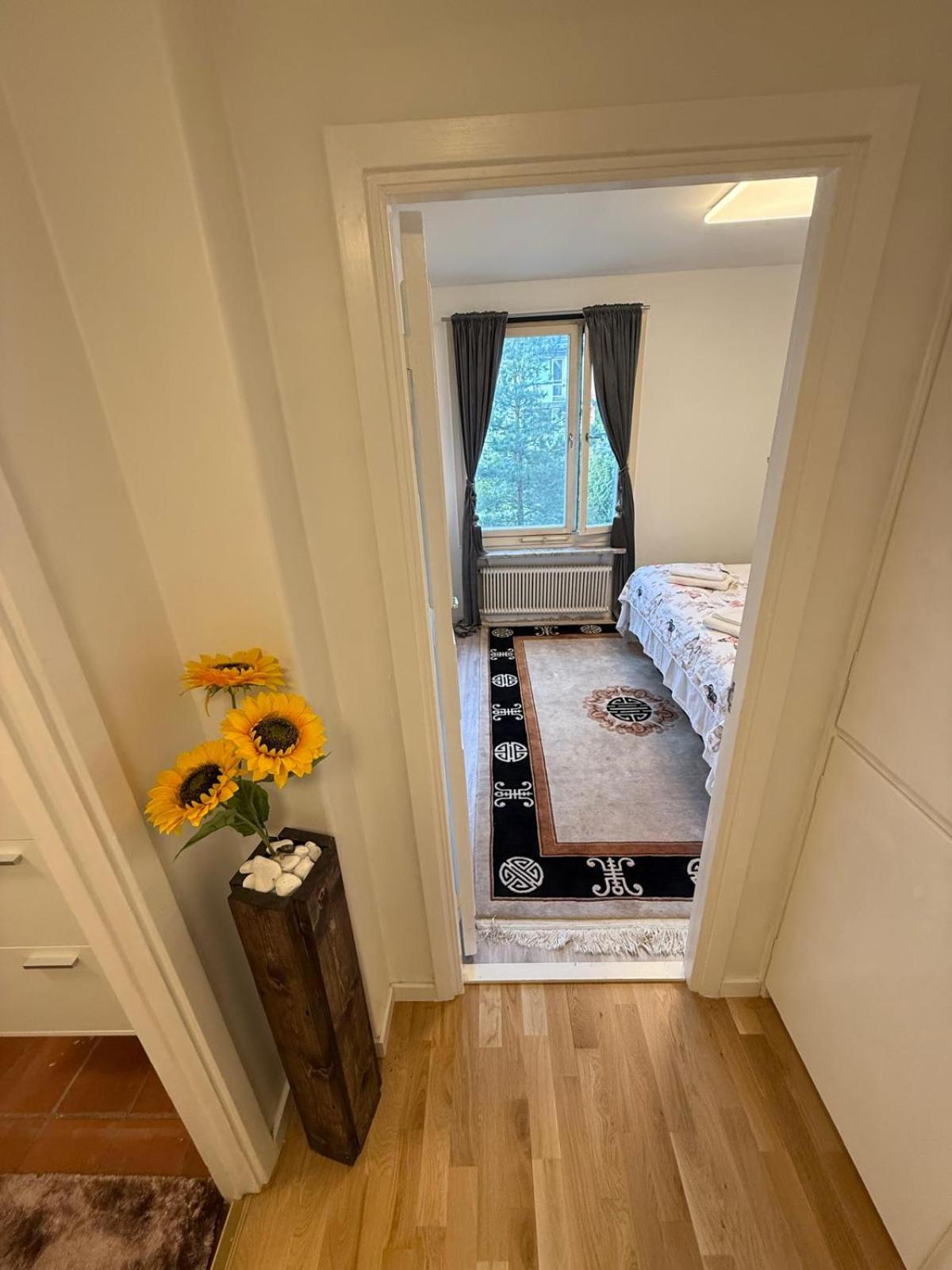 Spacious apartment near the subway