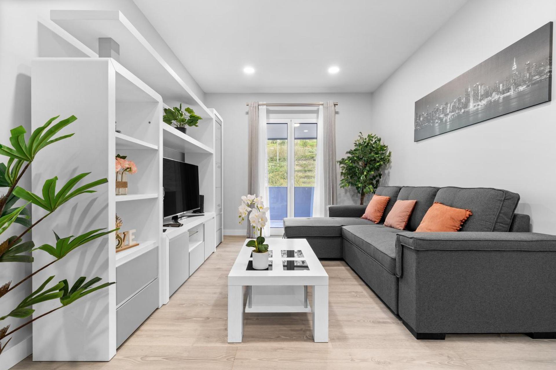 Communal lounge/ TV room