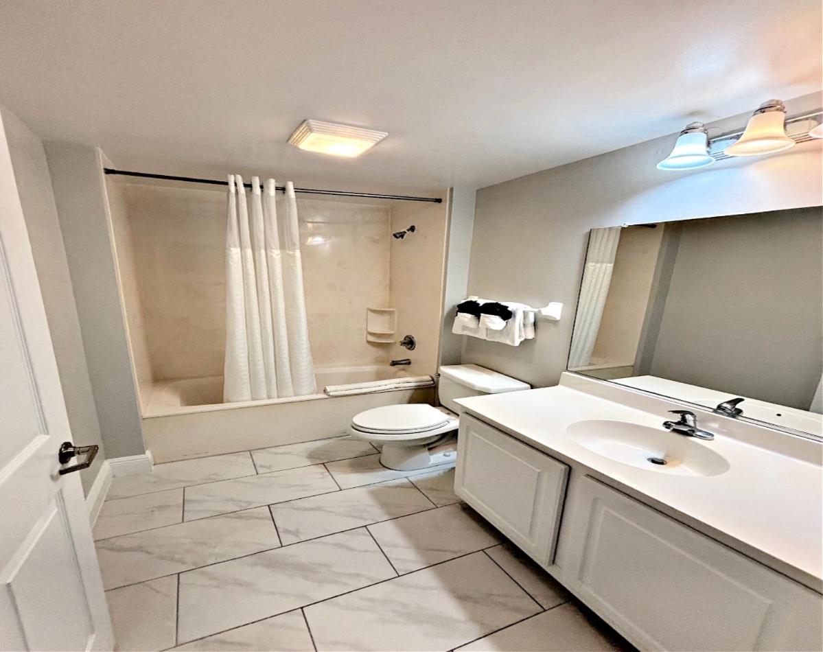 14th Floor 2 BR Resort Condo Direct Oceanfront Wyndham Ocean Walk Resort Daytona Beach 1401