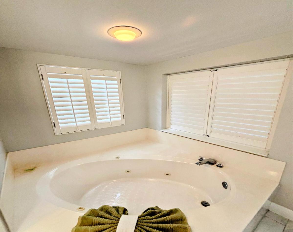 14th Floor 2 BR Resort Condo Direct Oceanfront Wyndham Ocean Walk Resort Daytona Beach 1401