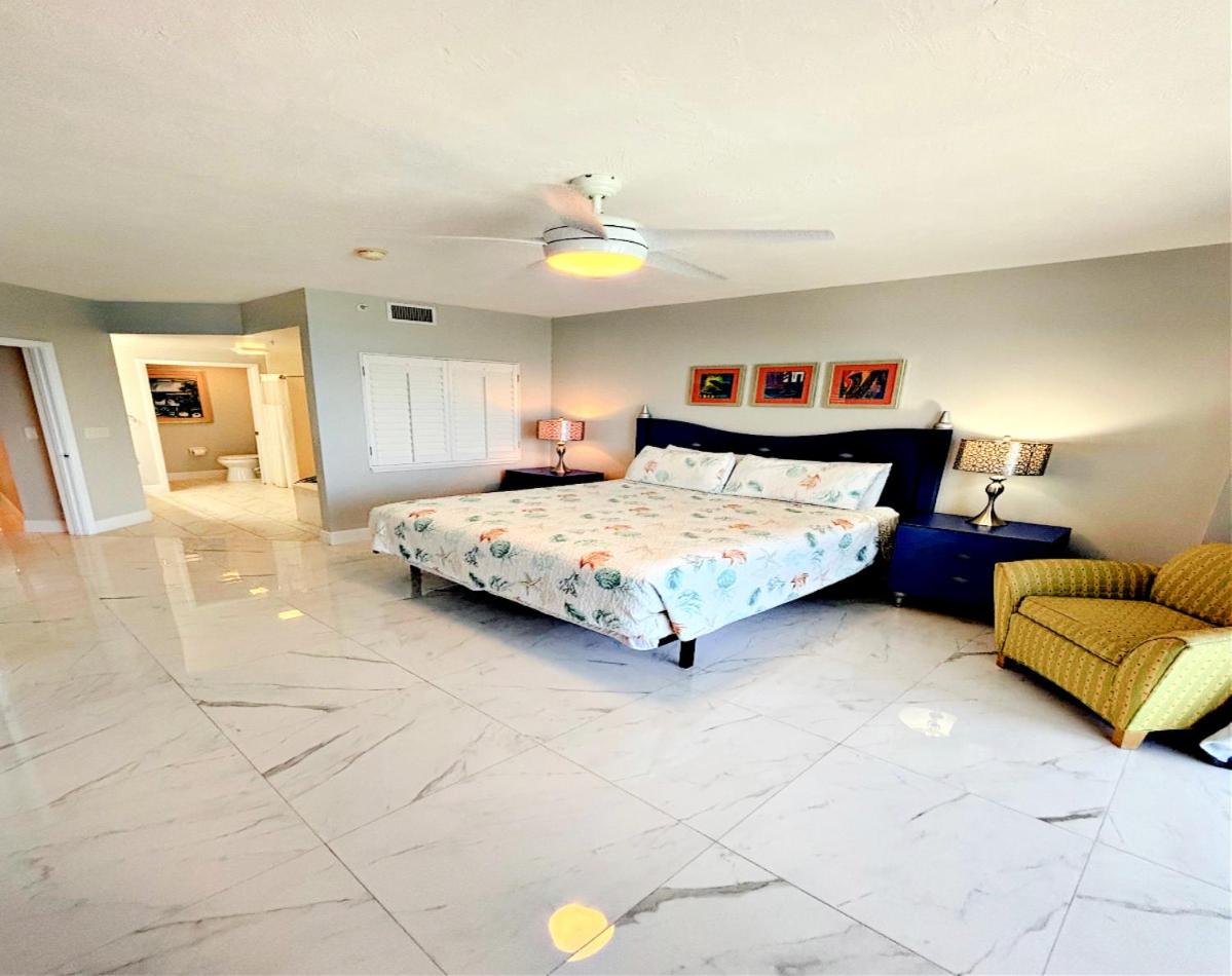 14th Floor 2 BR Resort Condo Direct Oceanfront Wyndham Ocean Walk Resort Daytona Beach 1401