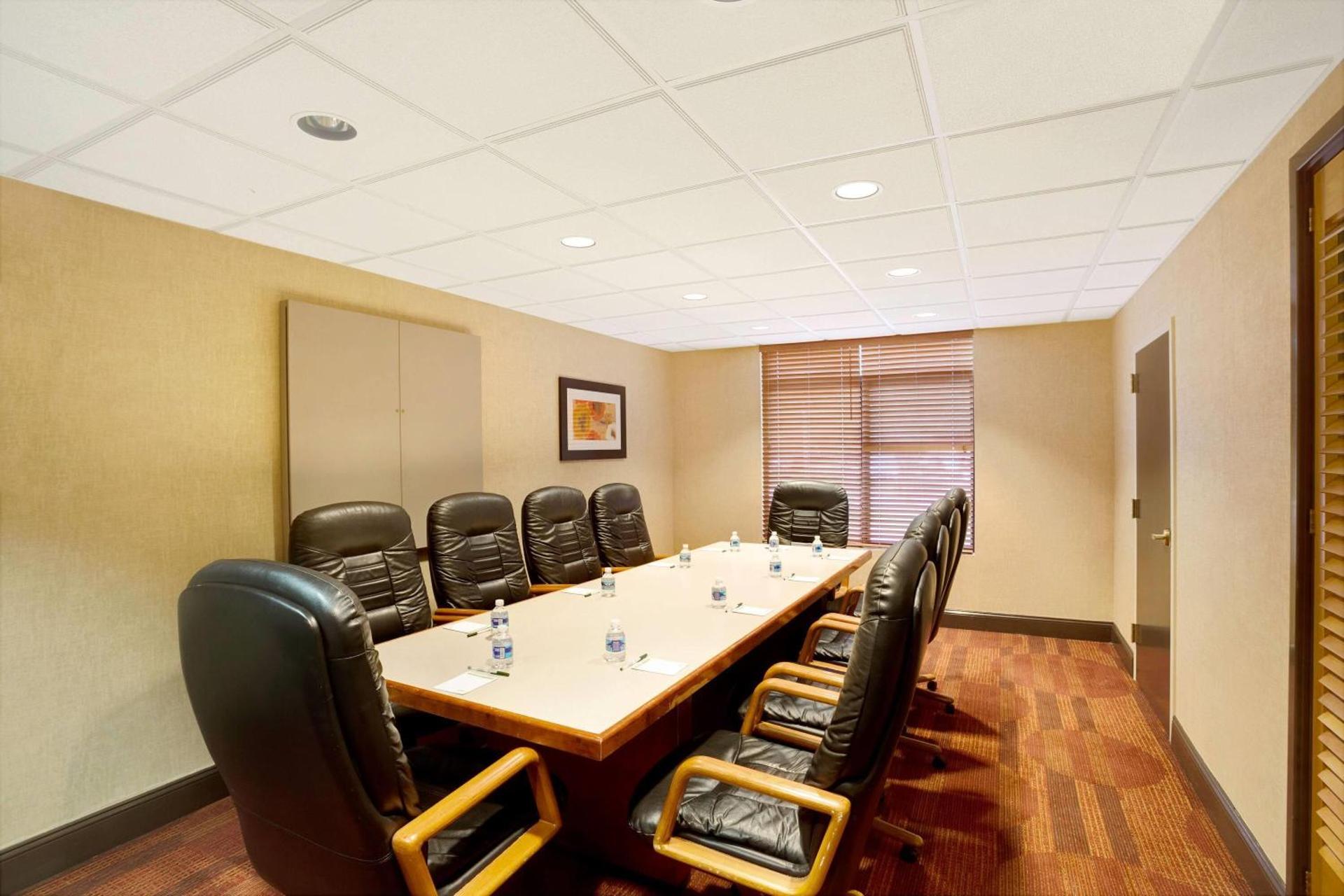 Meeting/conference room