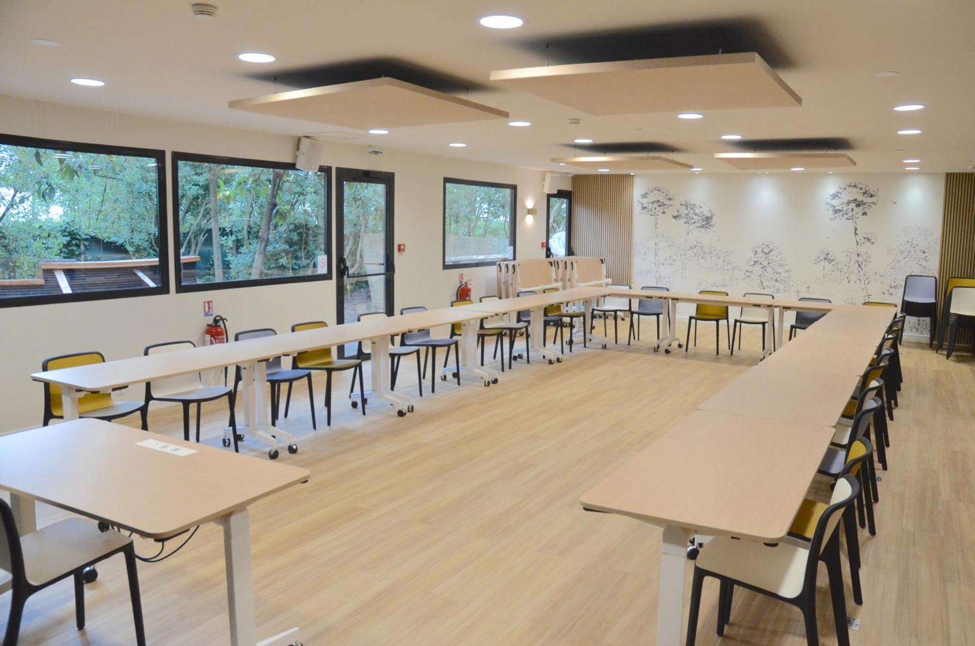 Meeting/conference room