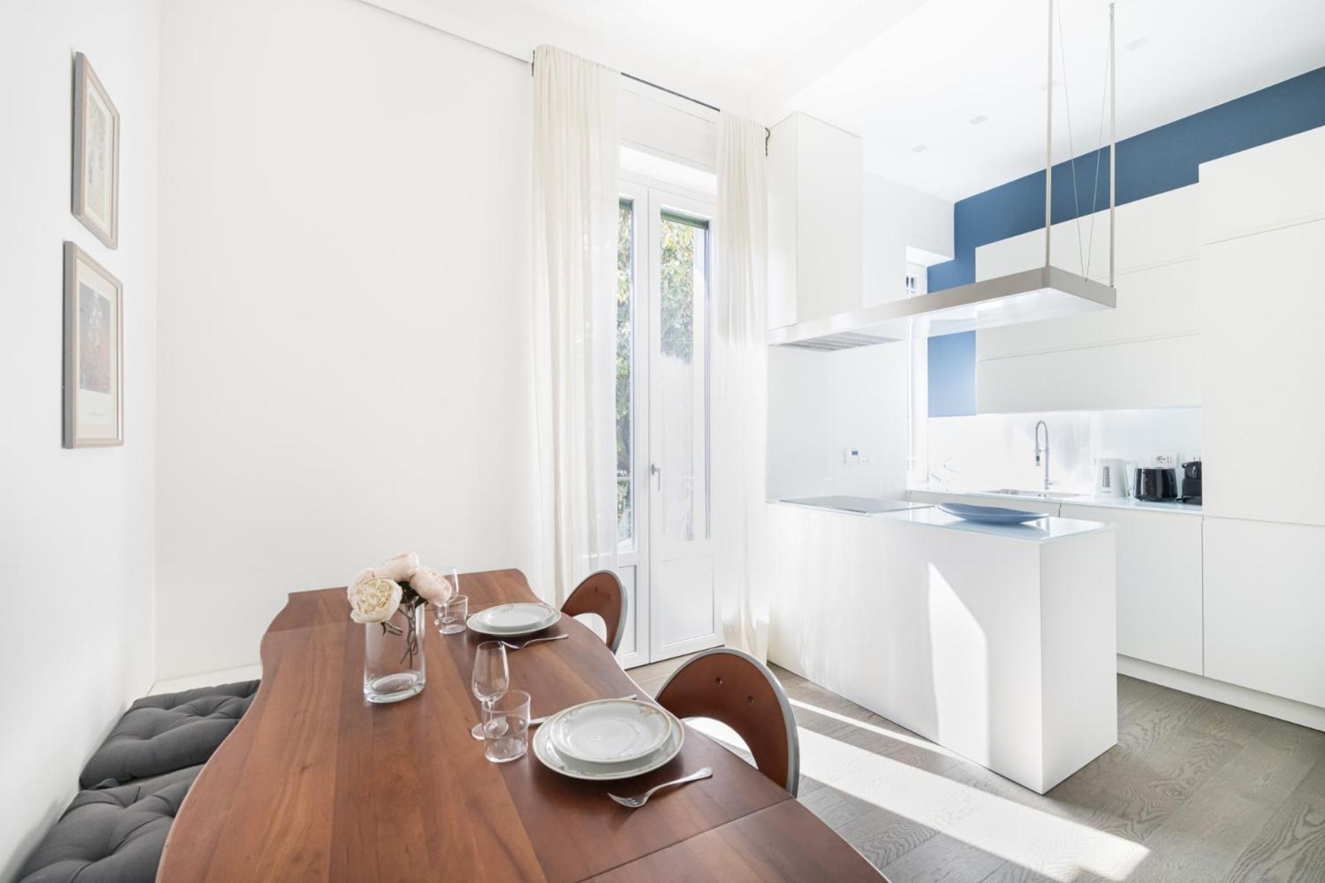 Easylife - Milano - Carcano 10 - City Life