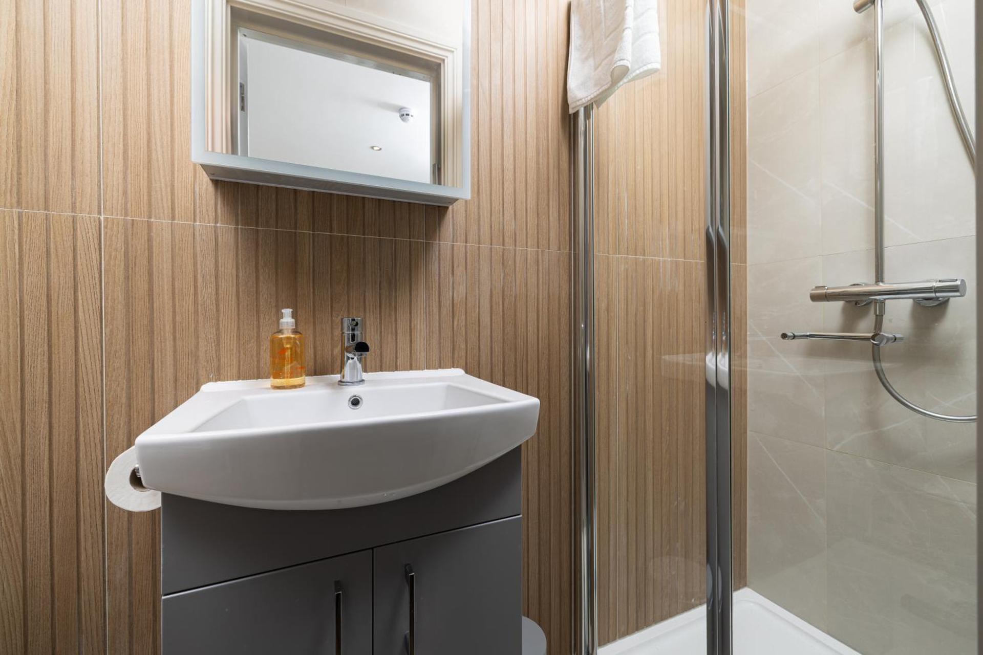 Charmstay Kensington Olympia