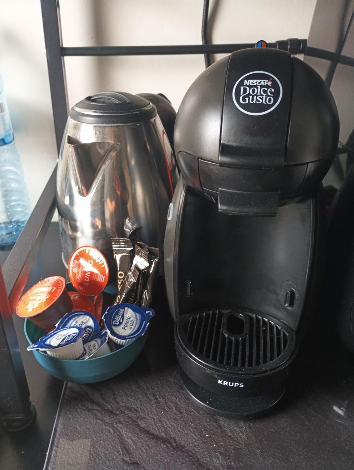 flowers room au coeur de saint Ouen parking gratuit