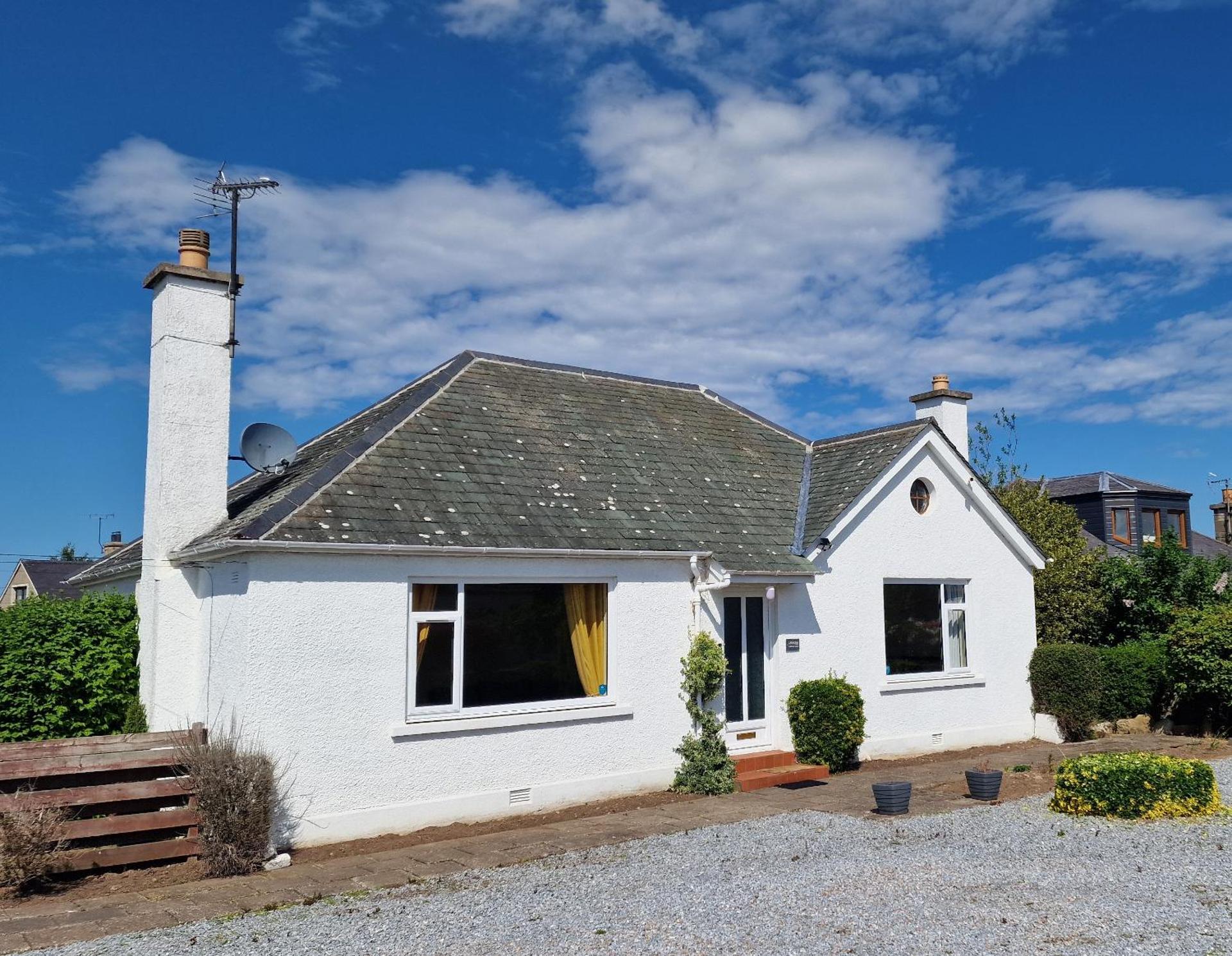 Catalina - Modern 2 bedroom bungalow