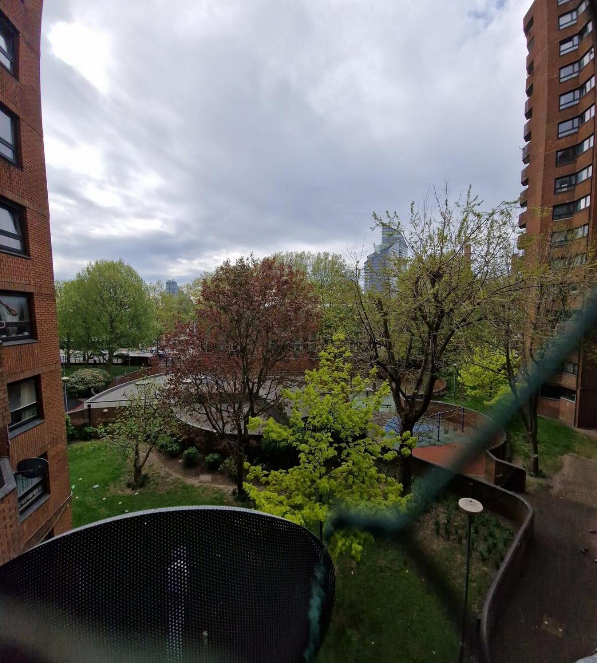 New Listing- 2 Bedroom Riverside Chelsea Apartment