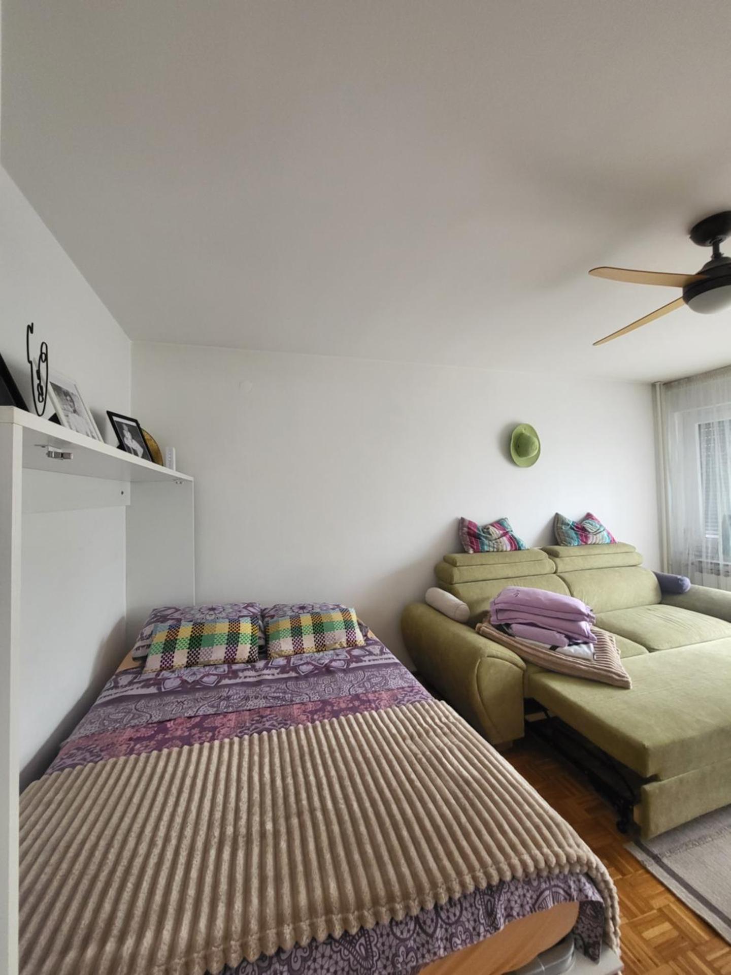 Dolly Apartment Airport